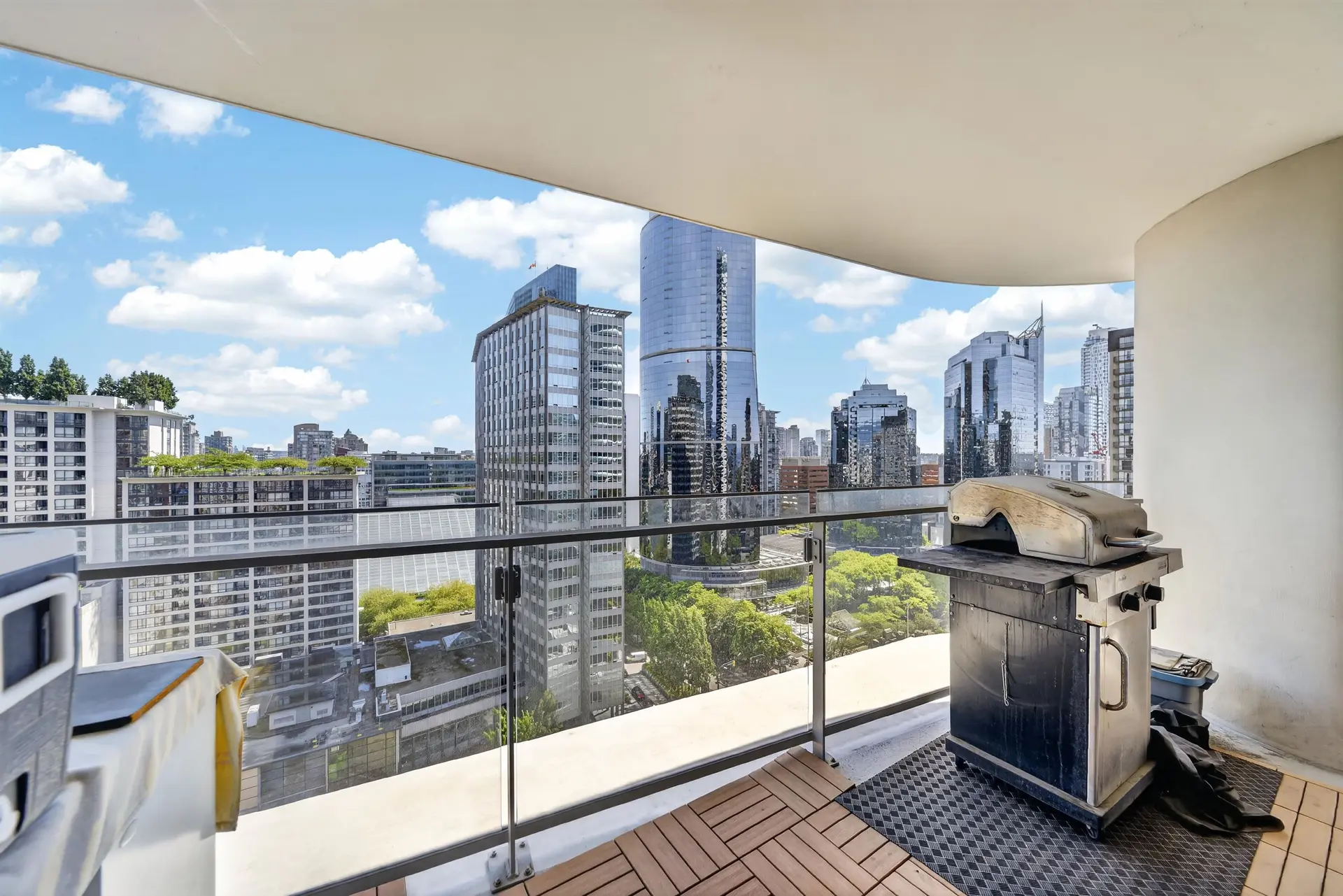 #1902 1028 Barclay Street - Image 11