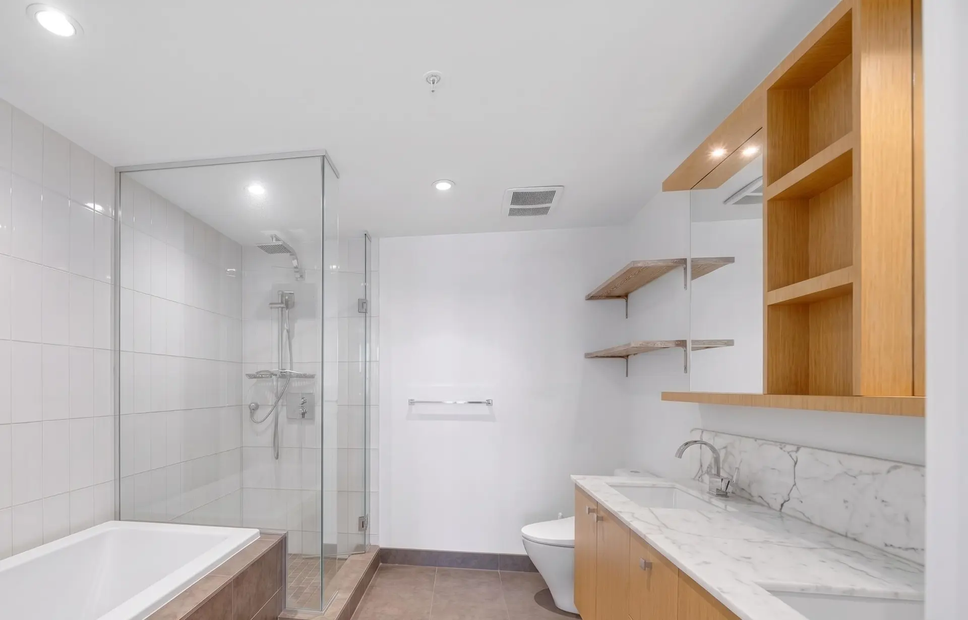 #1902 1028 Barclay Street - Image 8