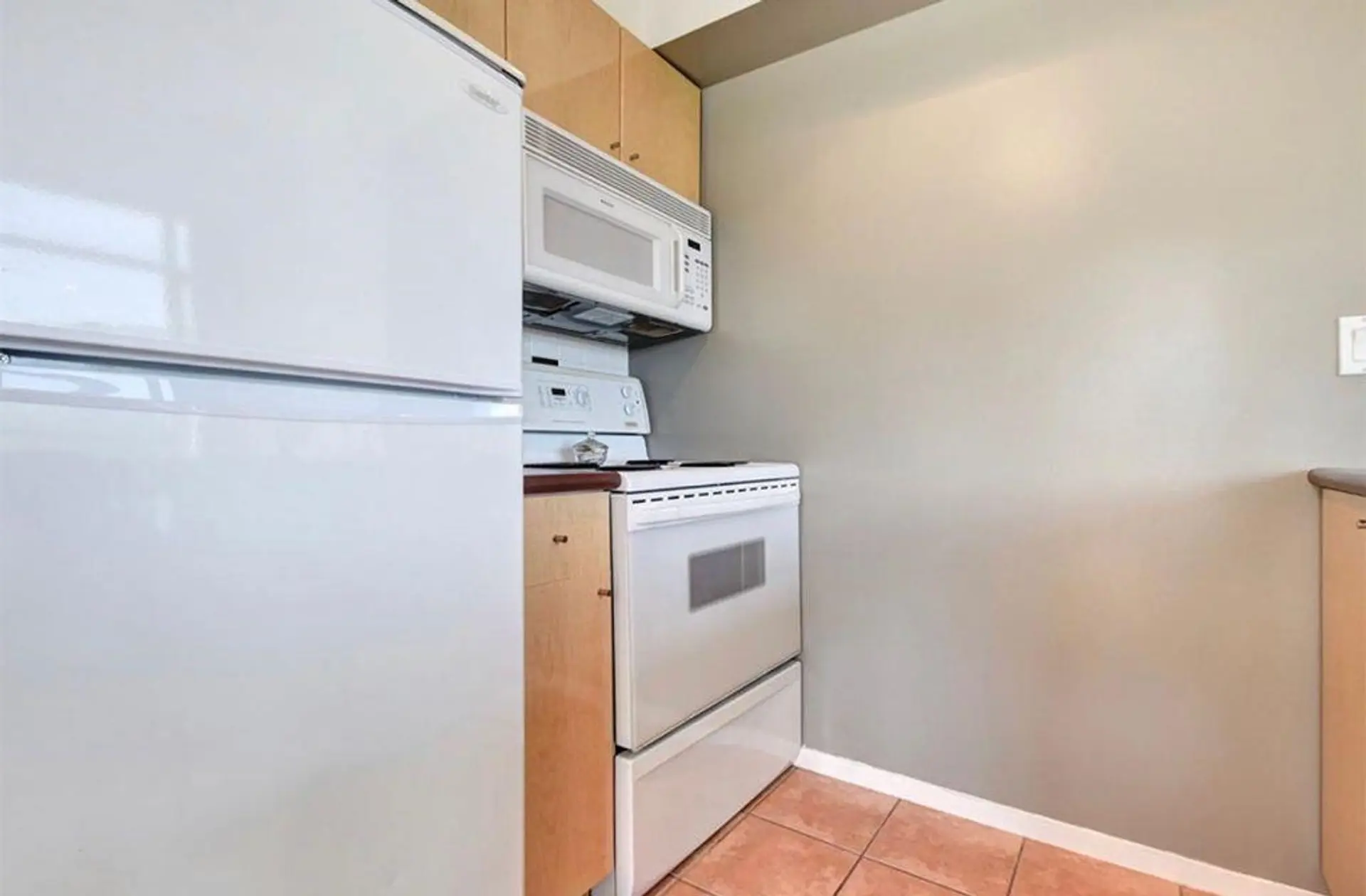 #503 1889 Alberni Street - Image 15
