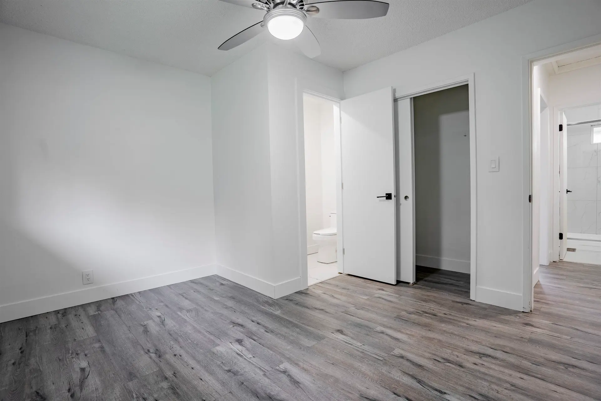 11318 Glen Avon Drive - Image 13