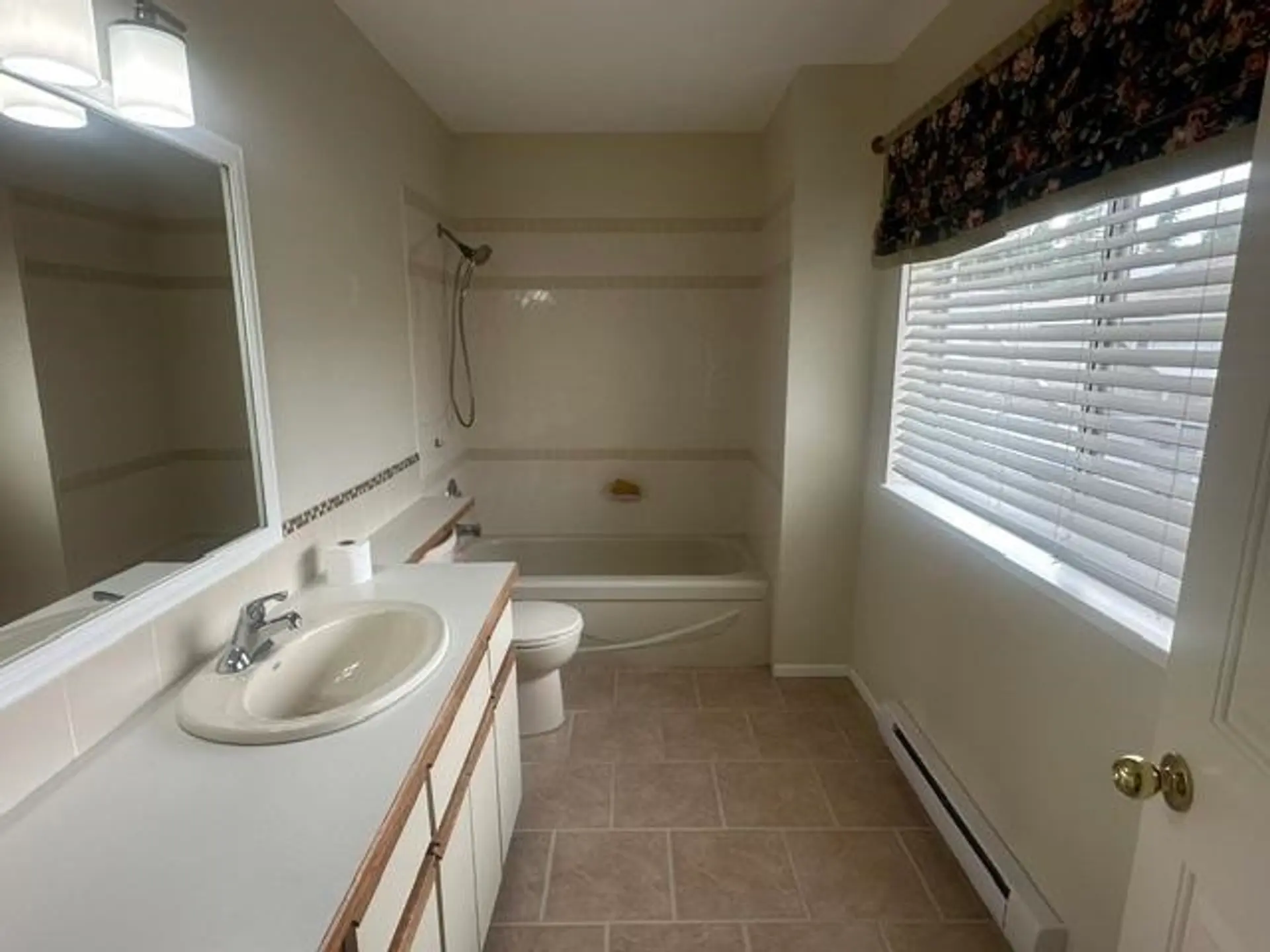 #12 2475 Emerson Street - Image 10