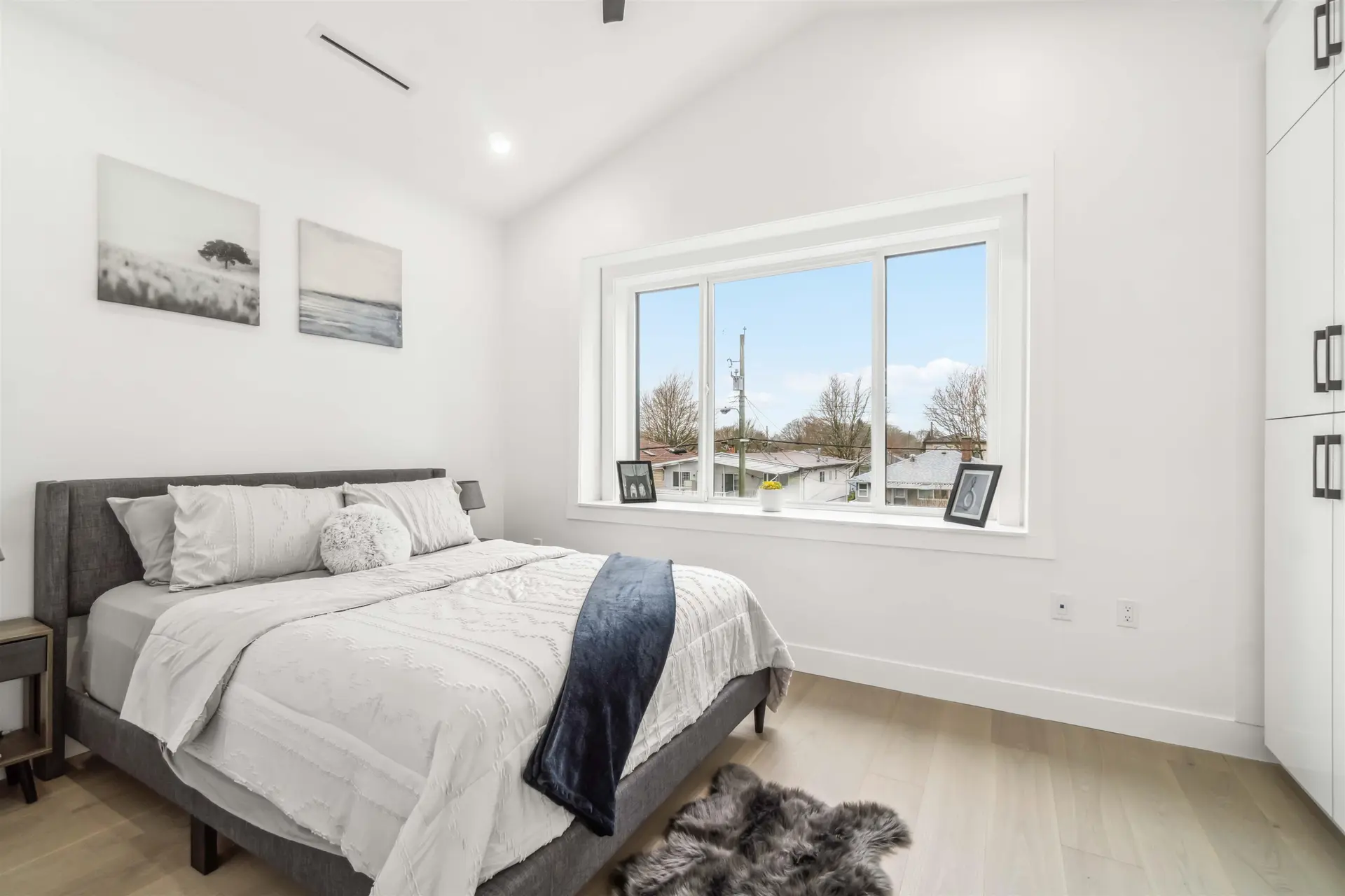 #1 5737 Clarendon Street - Image 12