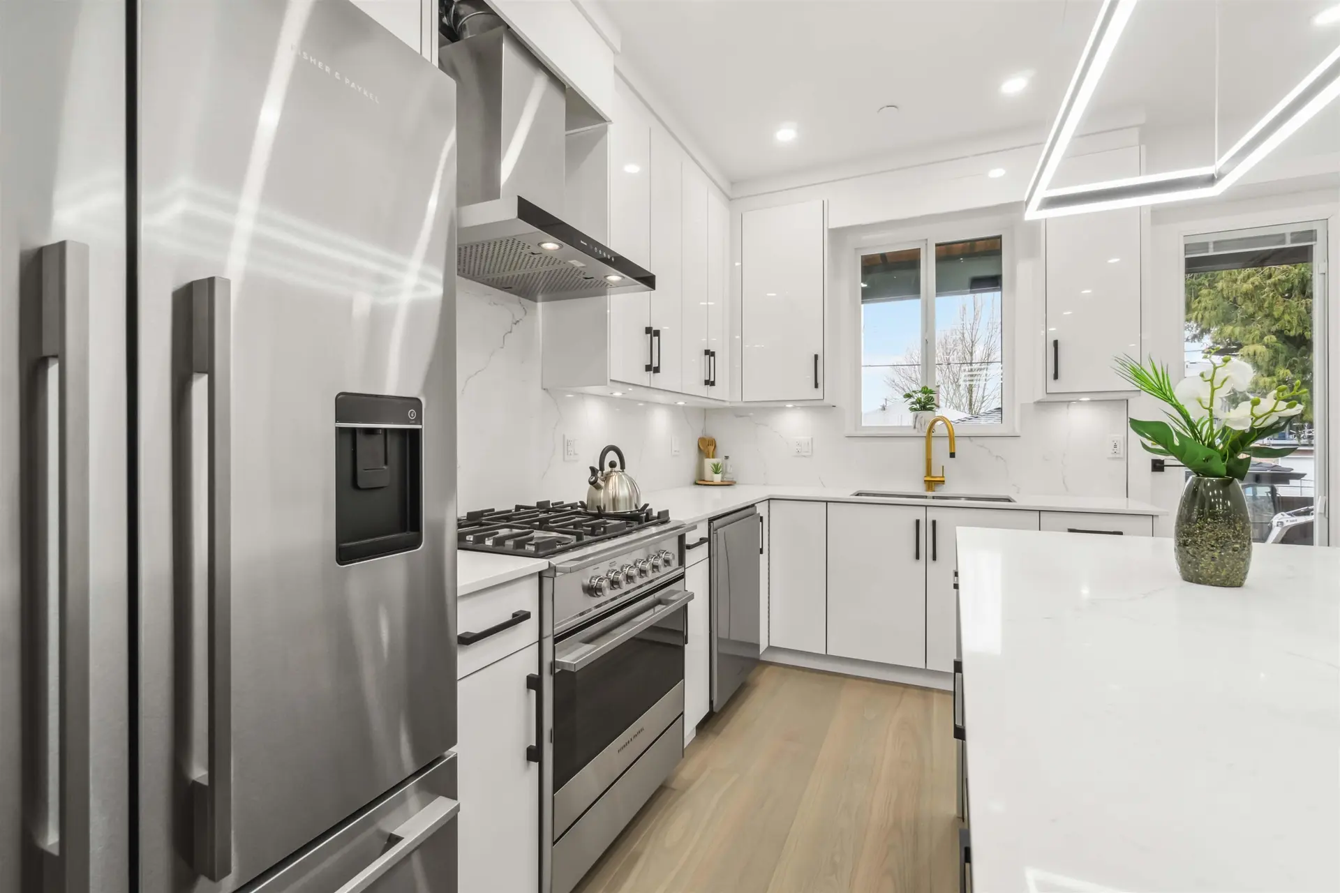 #1 5737 Clarendon Street - Image 10