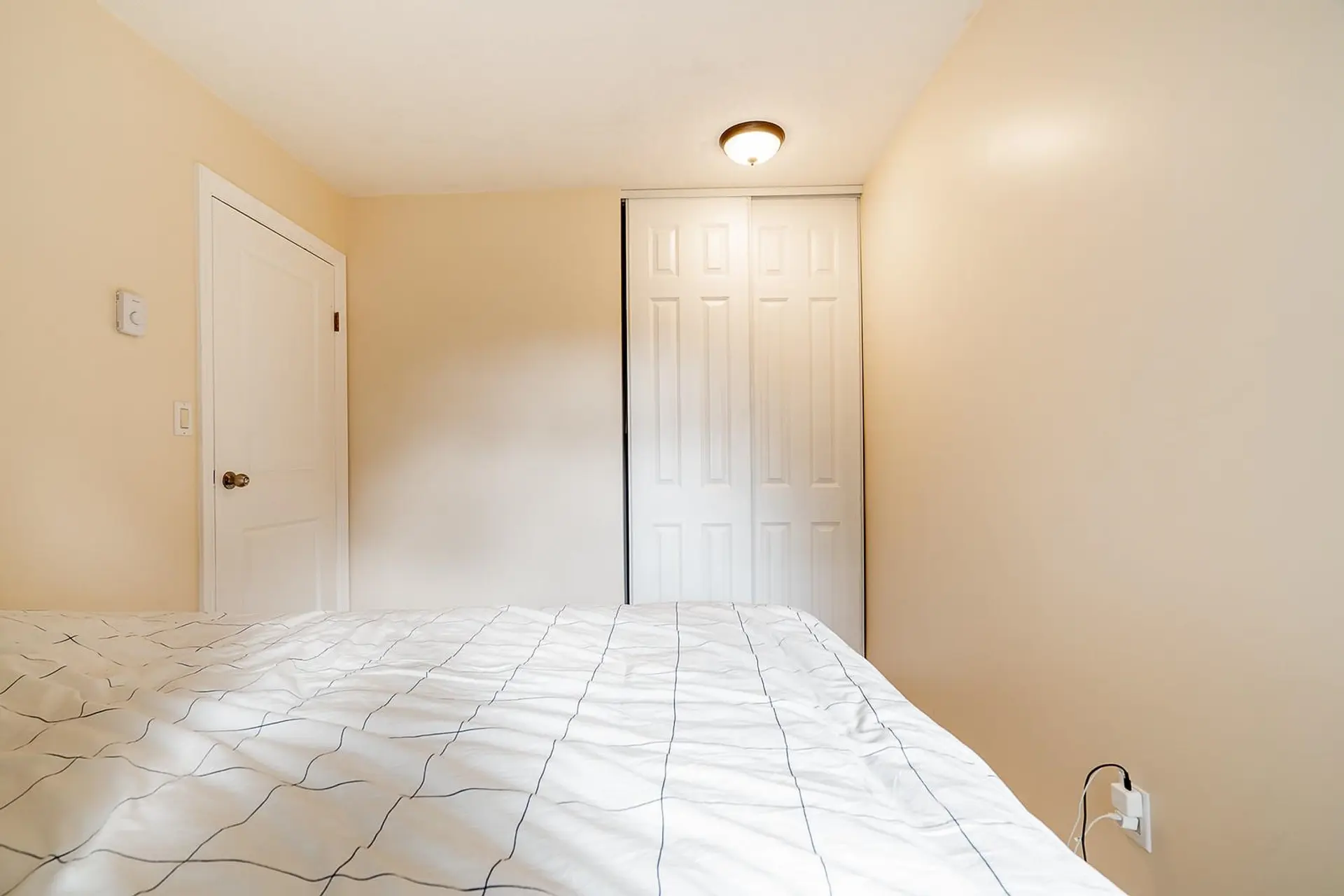 #42 900 W 17th Street - Image 16