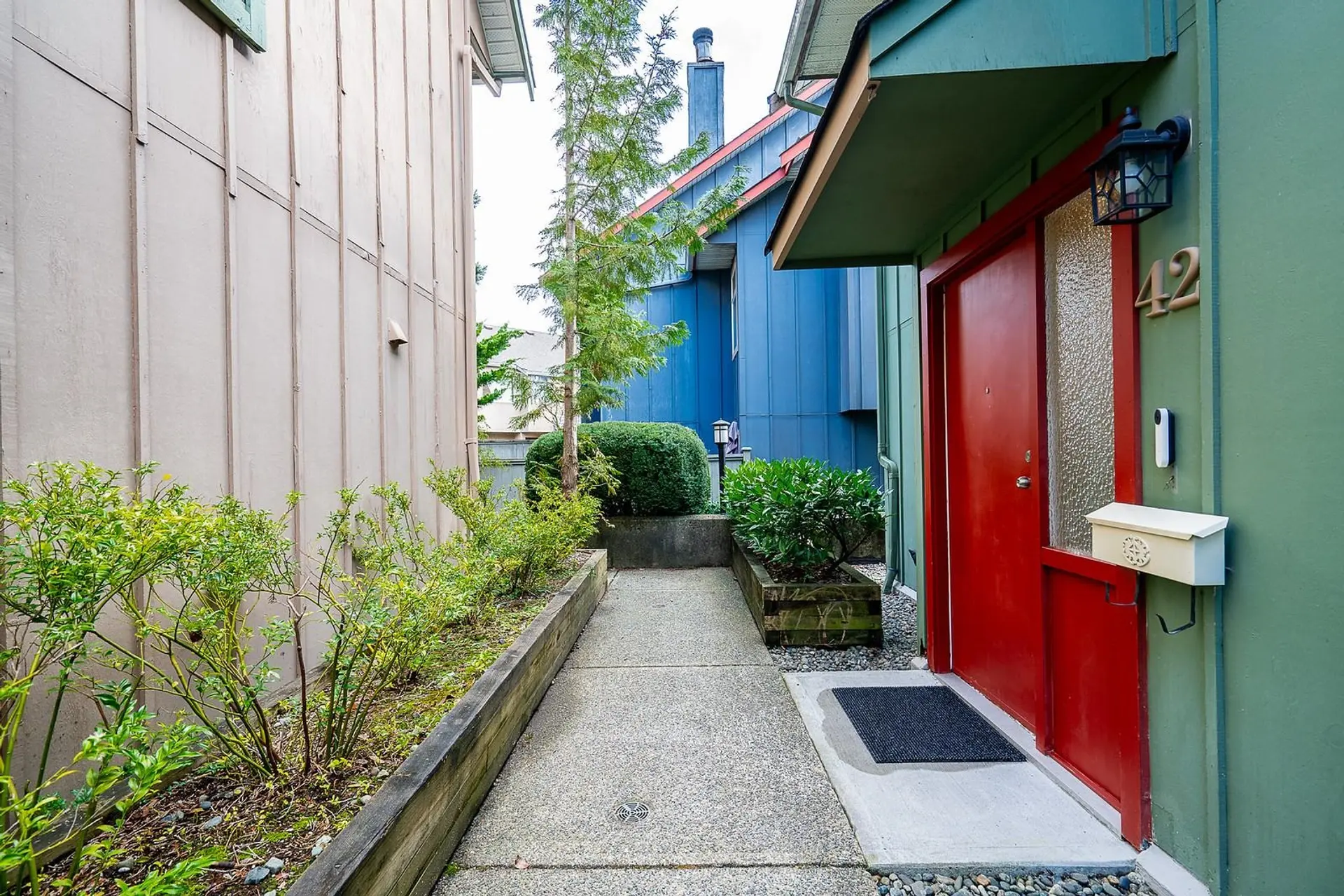 #42 900 W 17th Street - Image 3