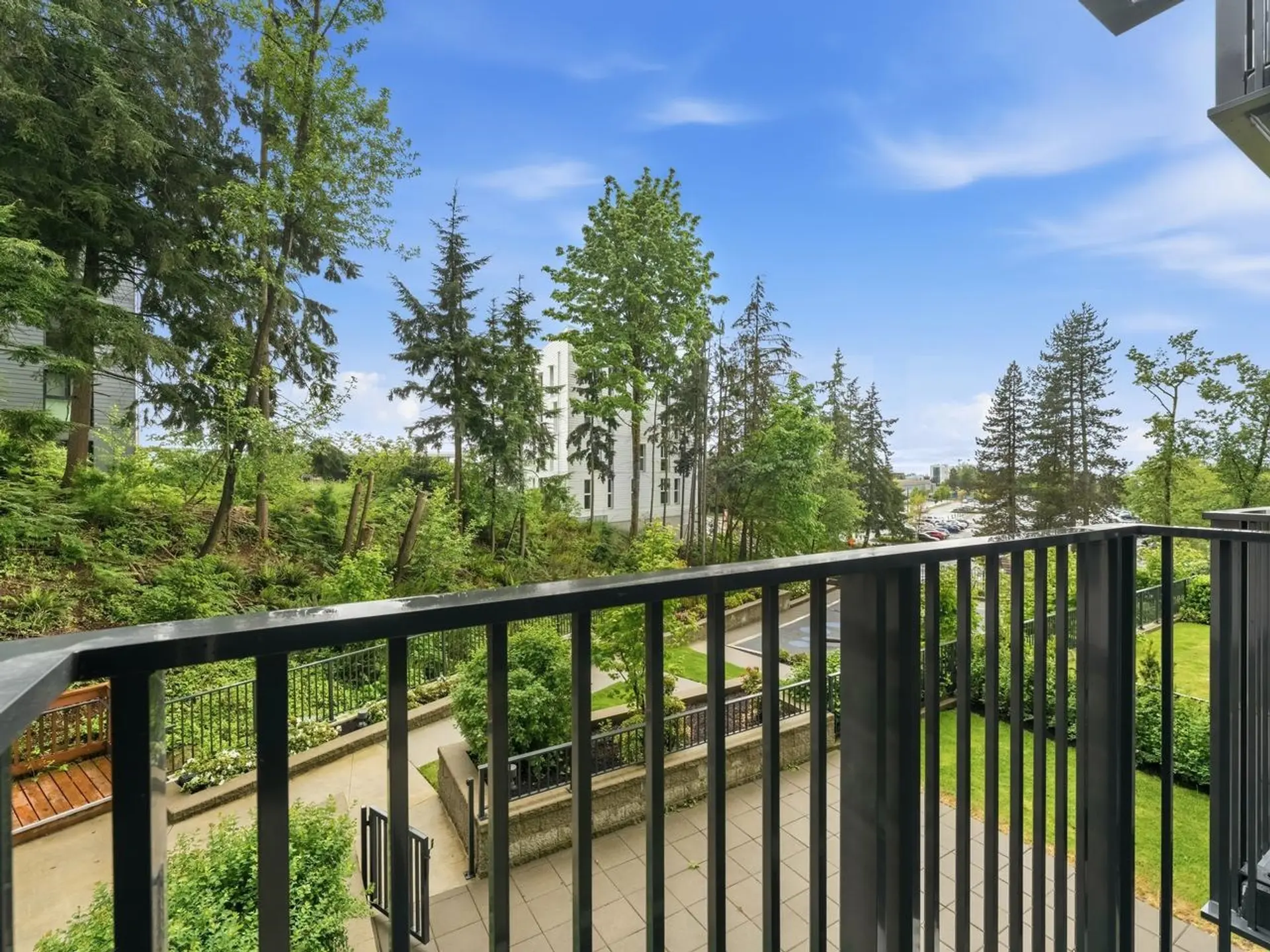 #202 8750 University Crescent - Image 18