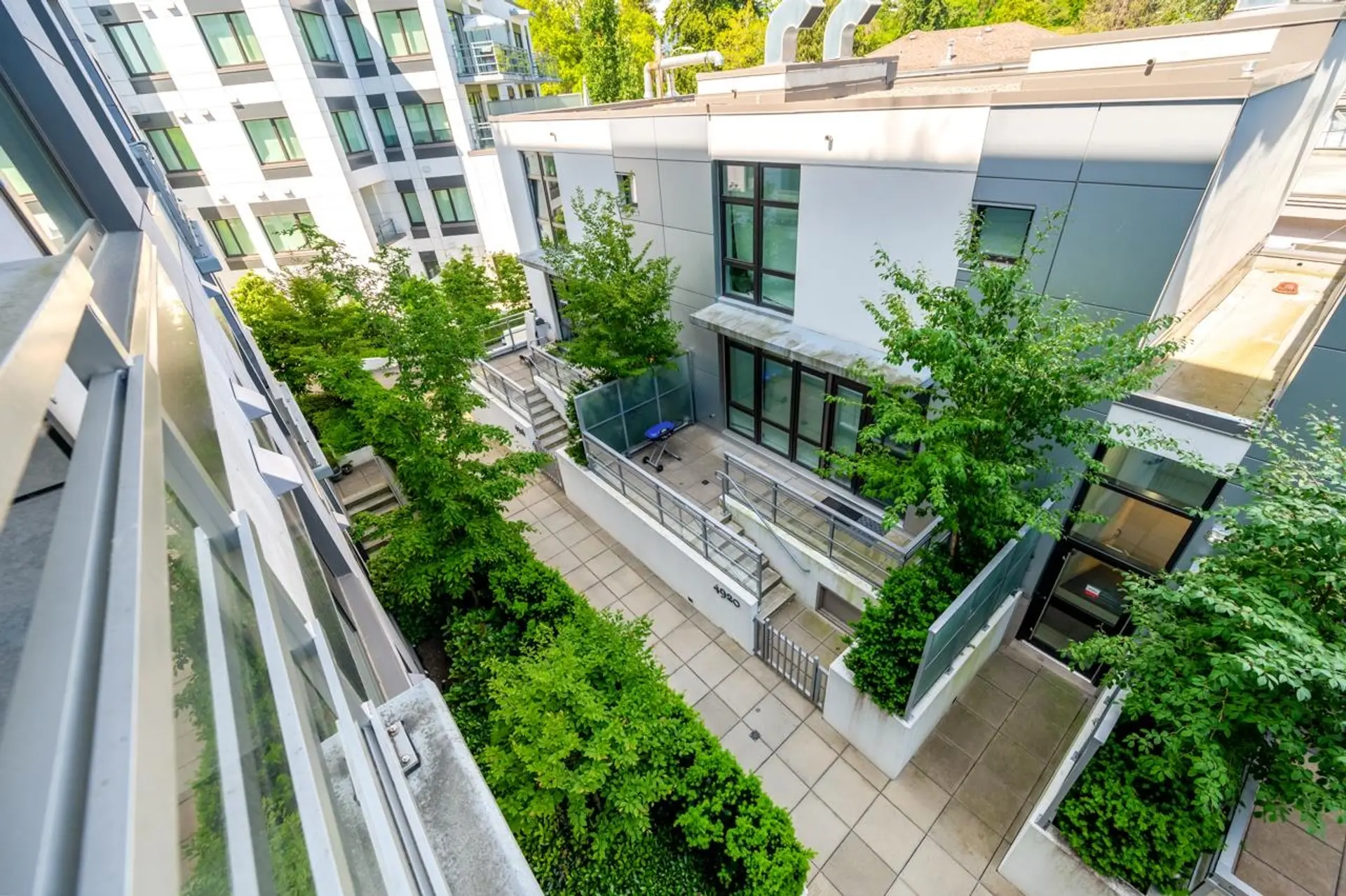 #302 4932 Cambie Street - Image 16