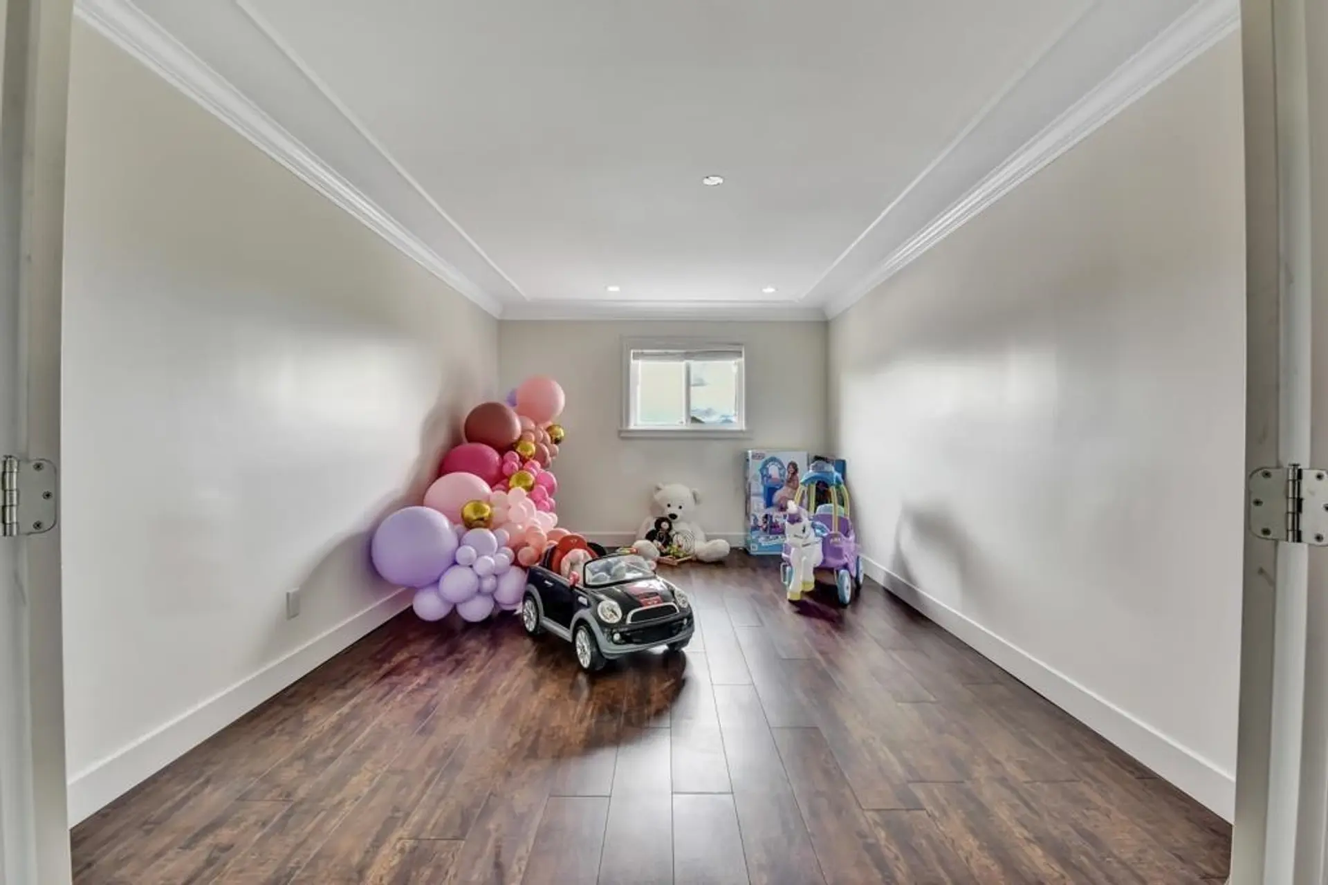15181 68a Avenue - Image 2