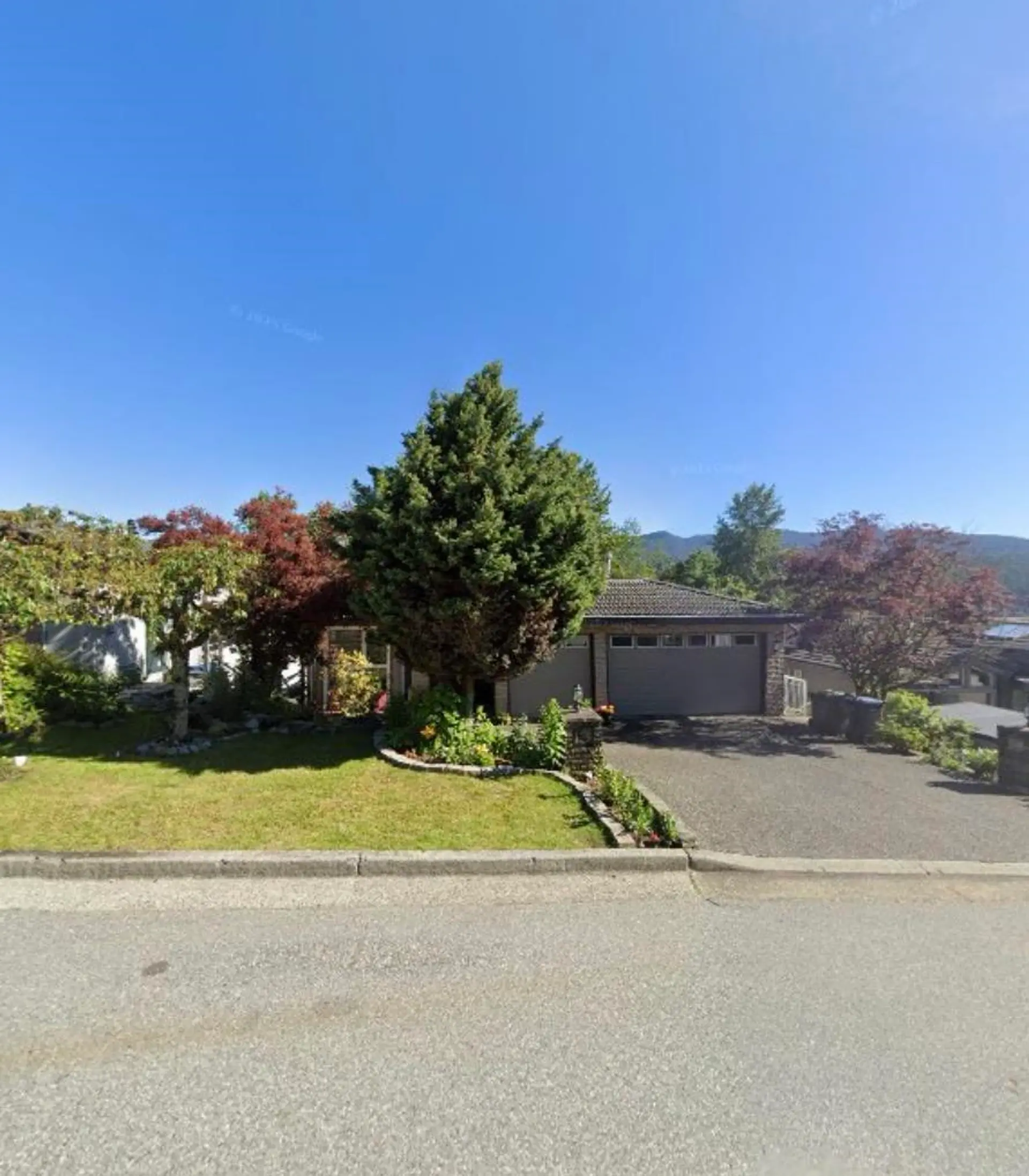 13 Shoreline Circle - Image 1