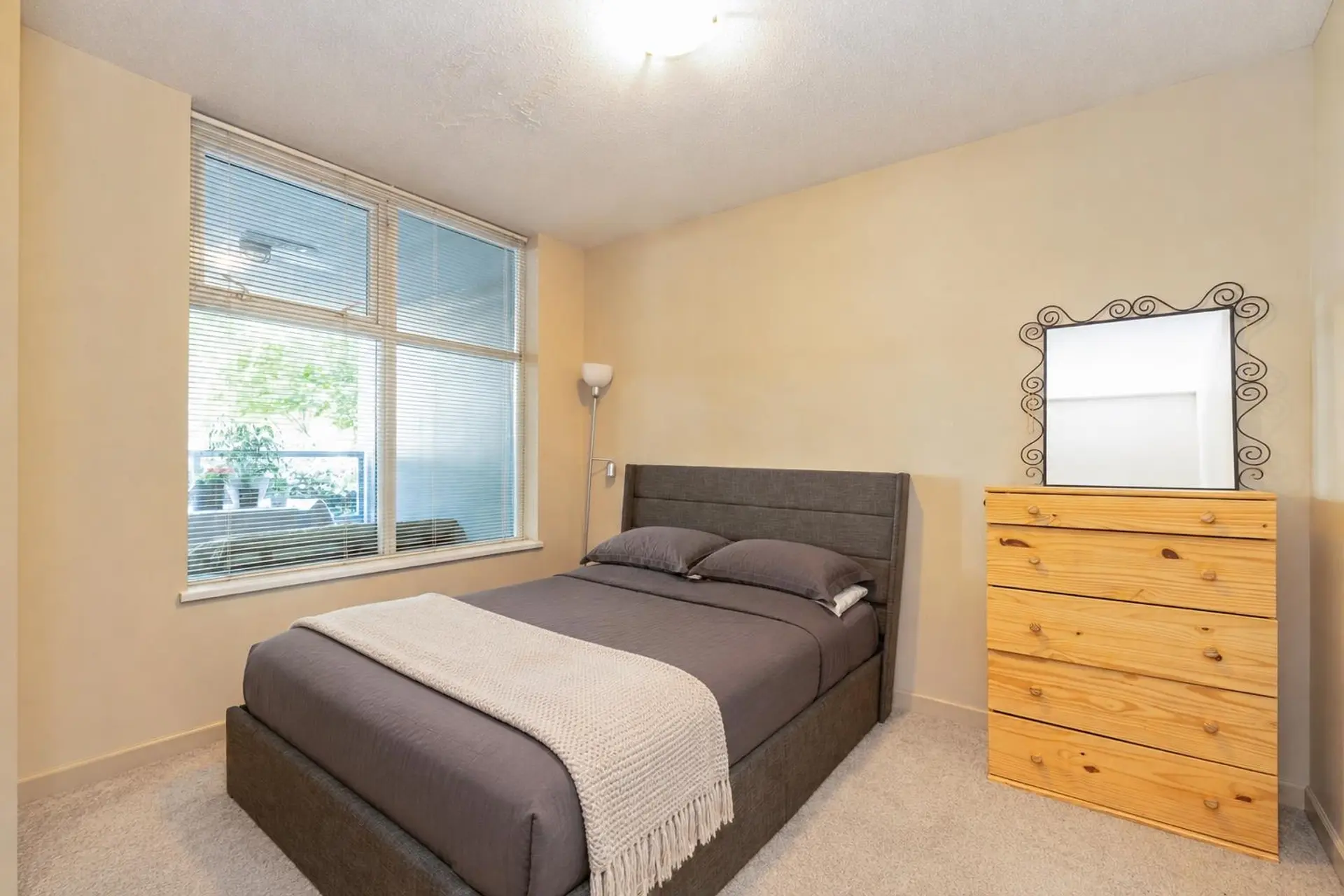 #101 9262 University Crescent - Image 6