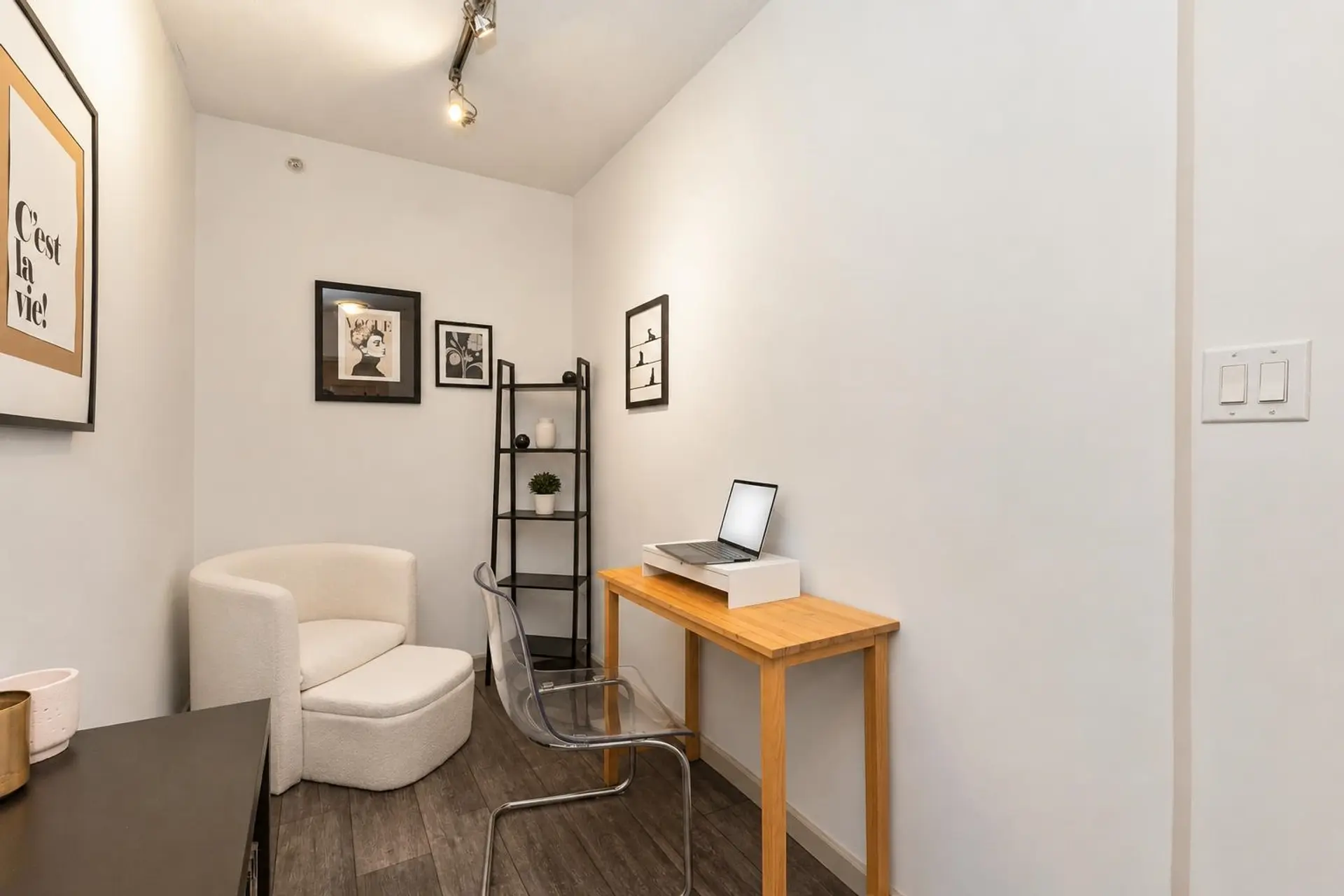 #101 9262 University Crescent - Image 7