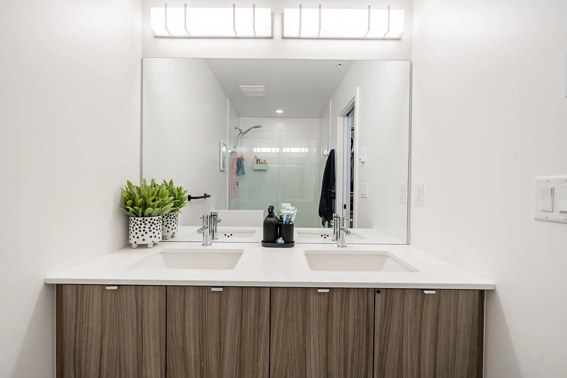 #609 32838 Landeau Place - Image 10
