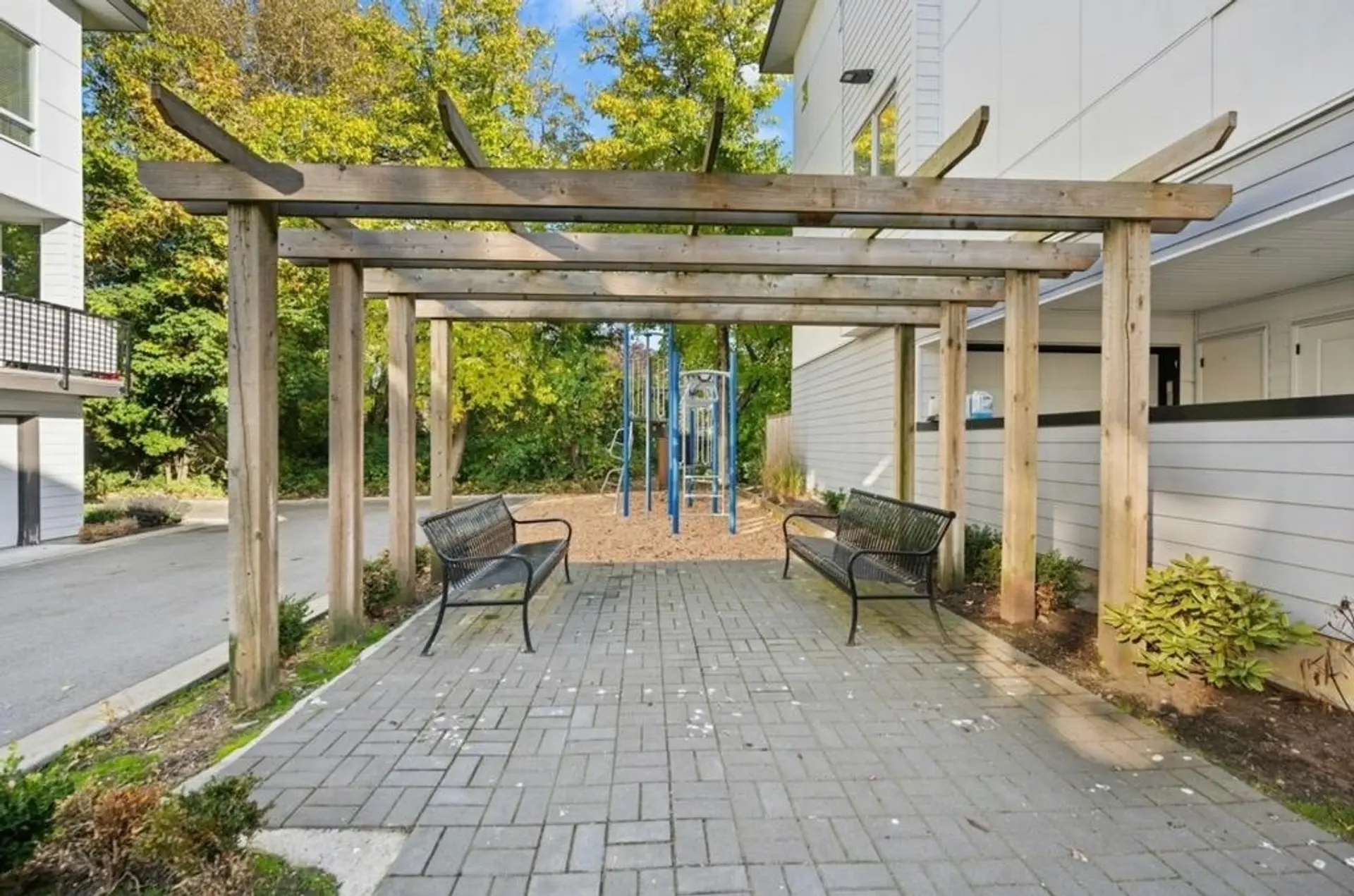 #12 27640 Lantern Avenue - Image 15
