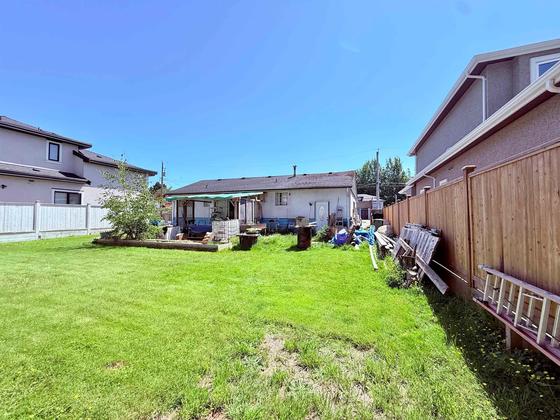 8631 Leslie Road - Image 12