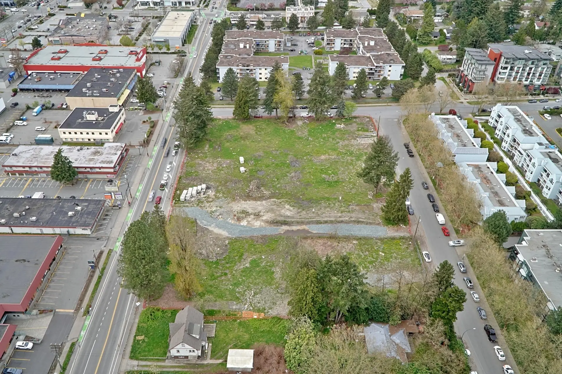 13691 100 Avenue - Image 3