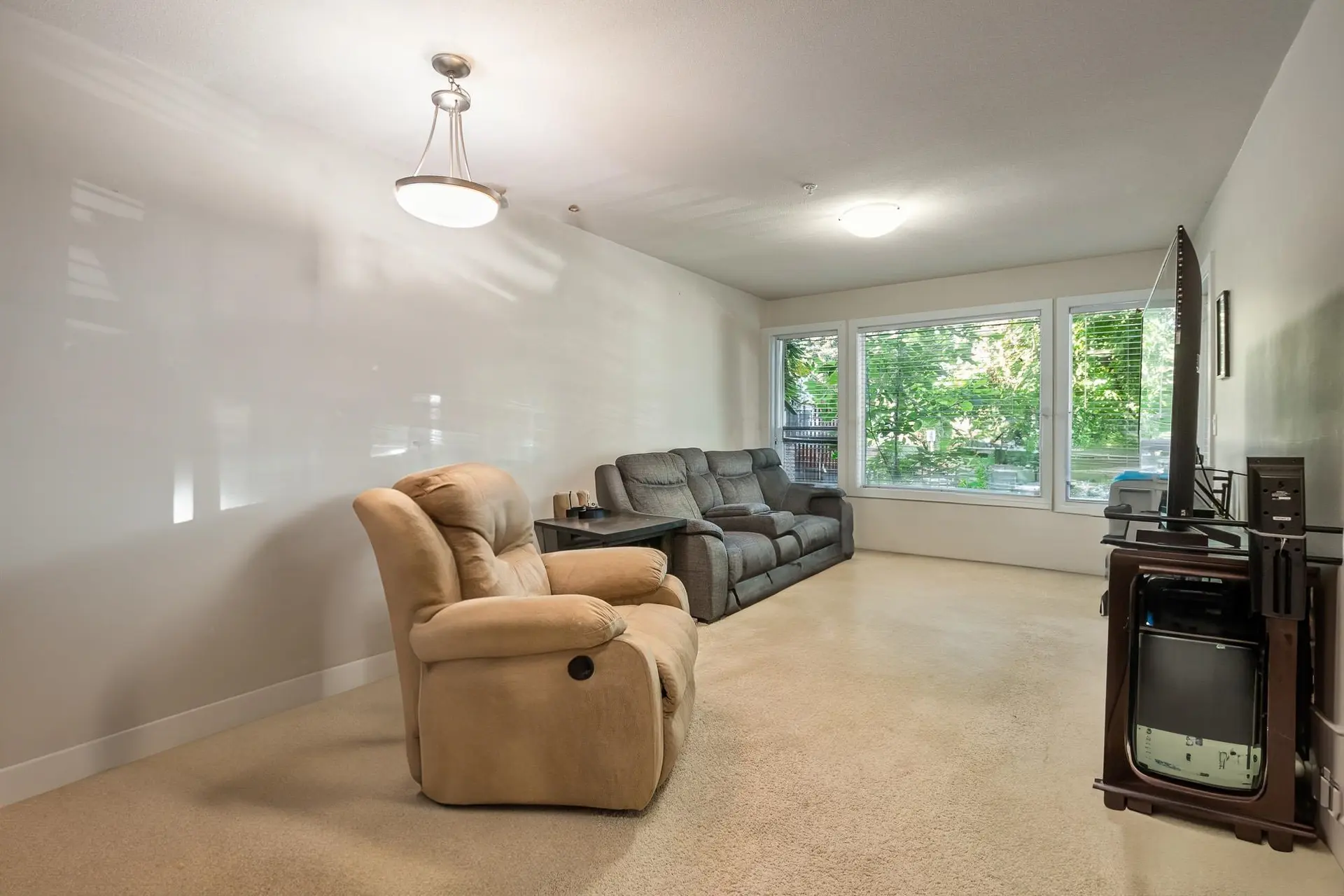 #109 46150 Bole Avenue - Image 7