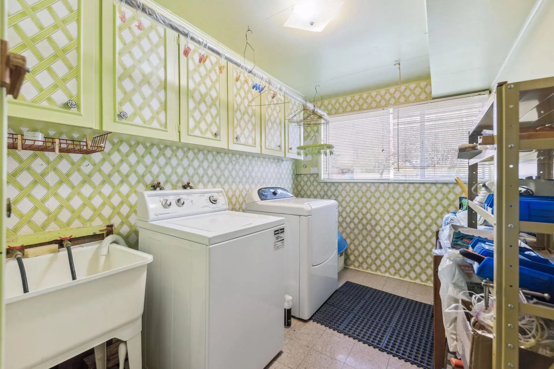 3780 Barmond Avenue - Image 16