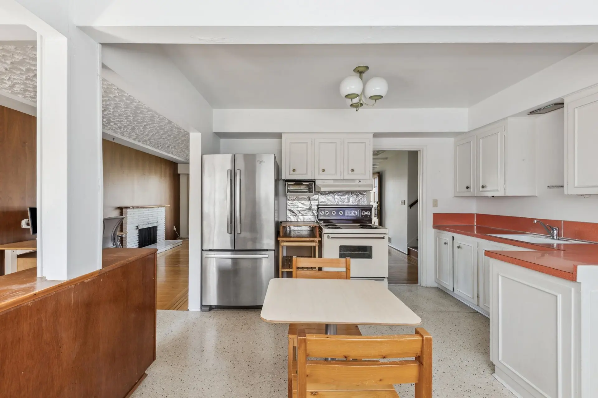 3780 Barmond Avenue - Image 9