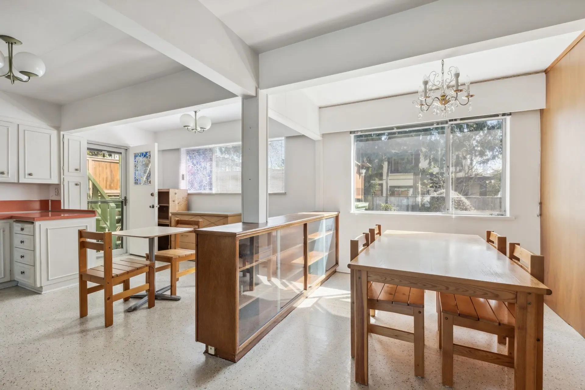 3780 Barmond Avenue - Image 11