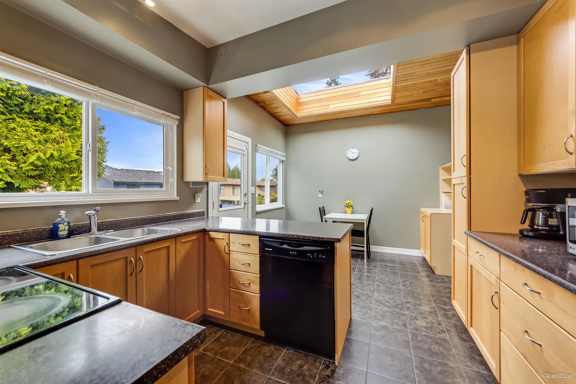 1066 Bernard Place - Image 3