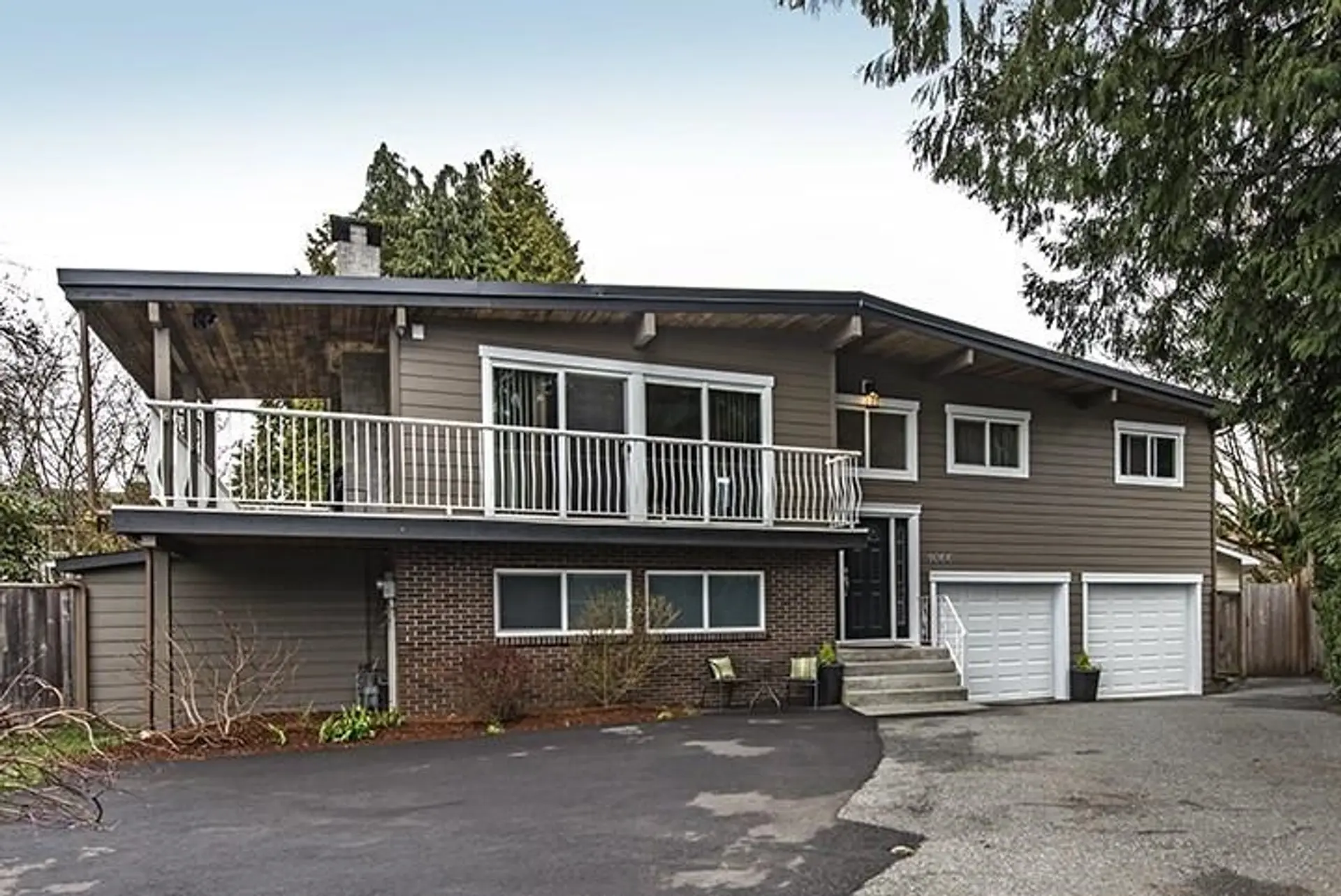 1066 Bernard Place - Image 1
