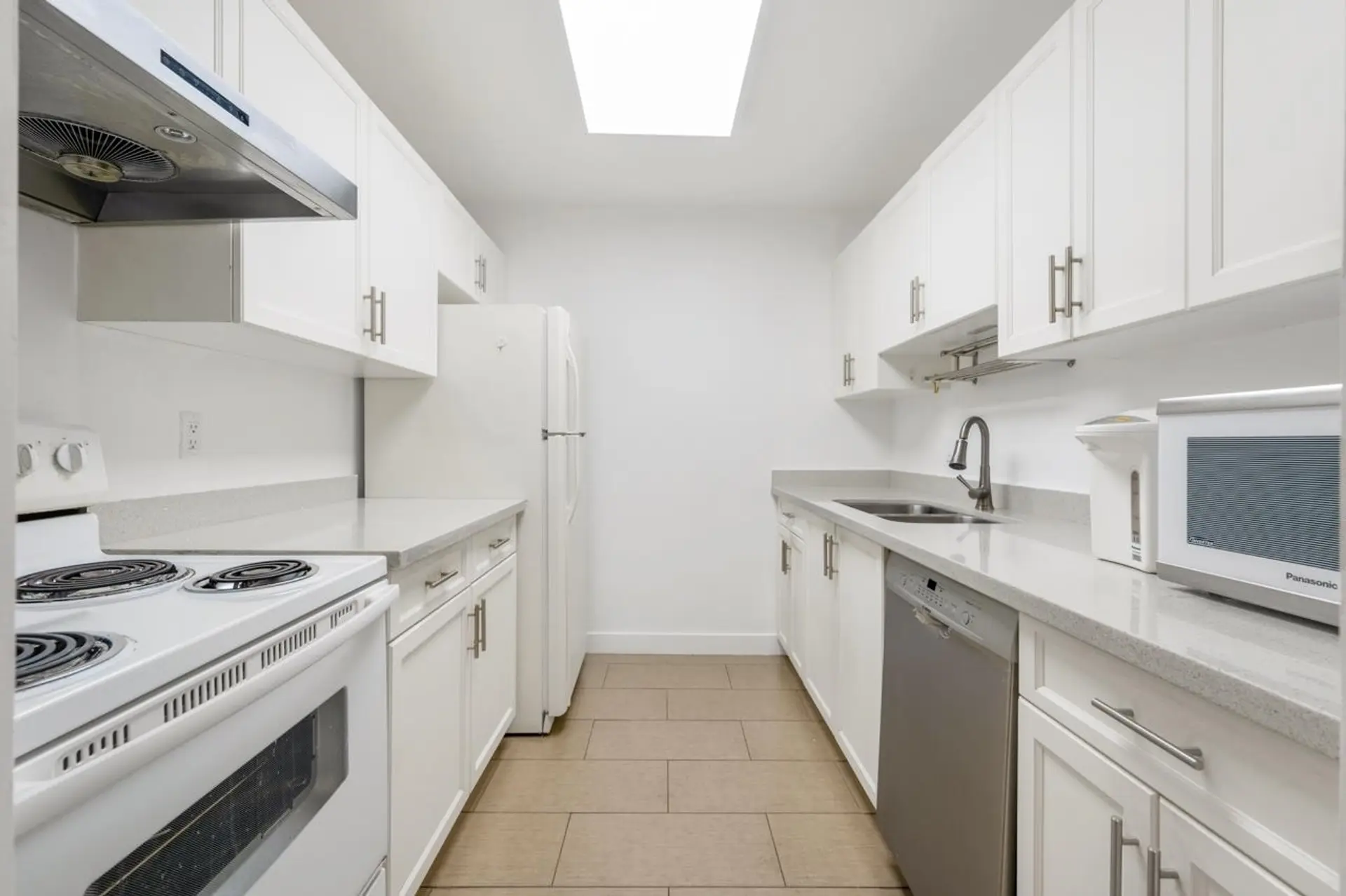 #901 7100 Gilbert Road - Image 4