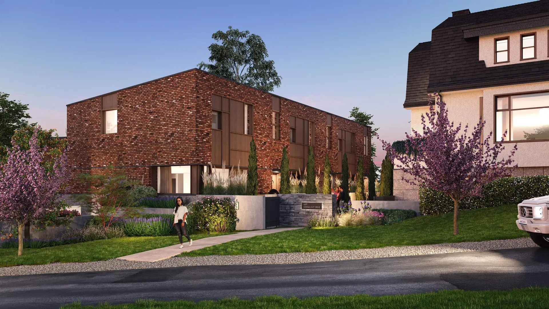 #3 1610 Roxburgh Crescent - Image 1