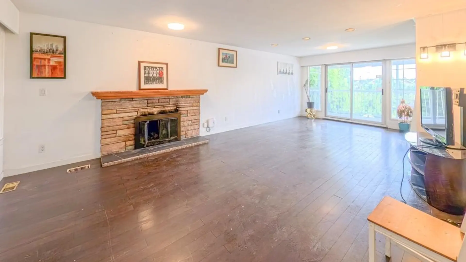 2849 W King Edward Avenue - Image 4