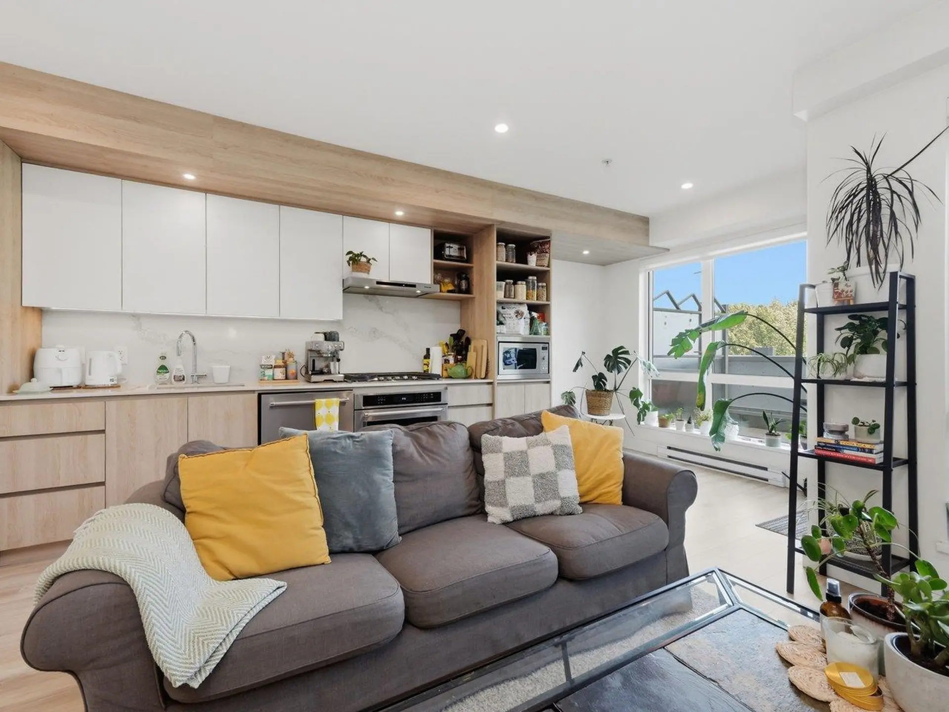 #414 38362 Buckley Avenue - Image 6