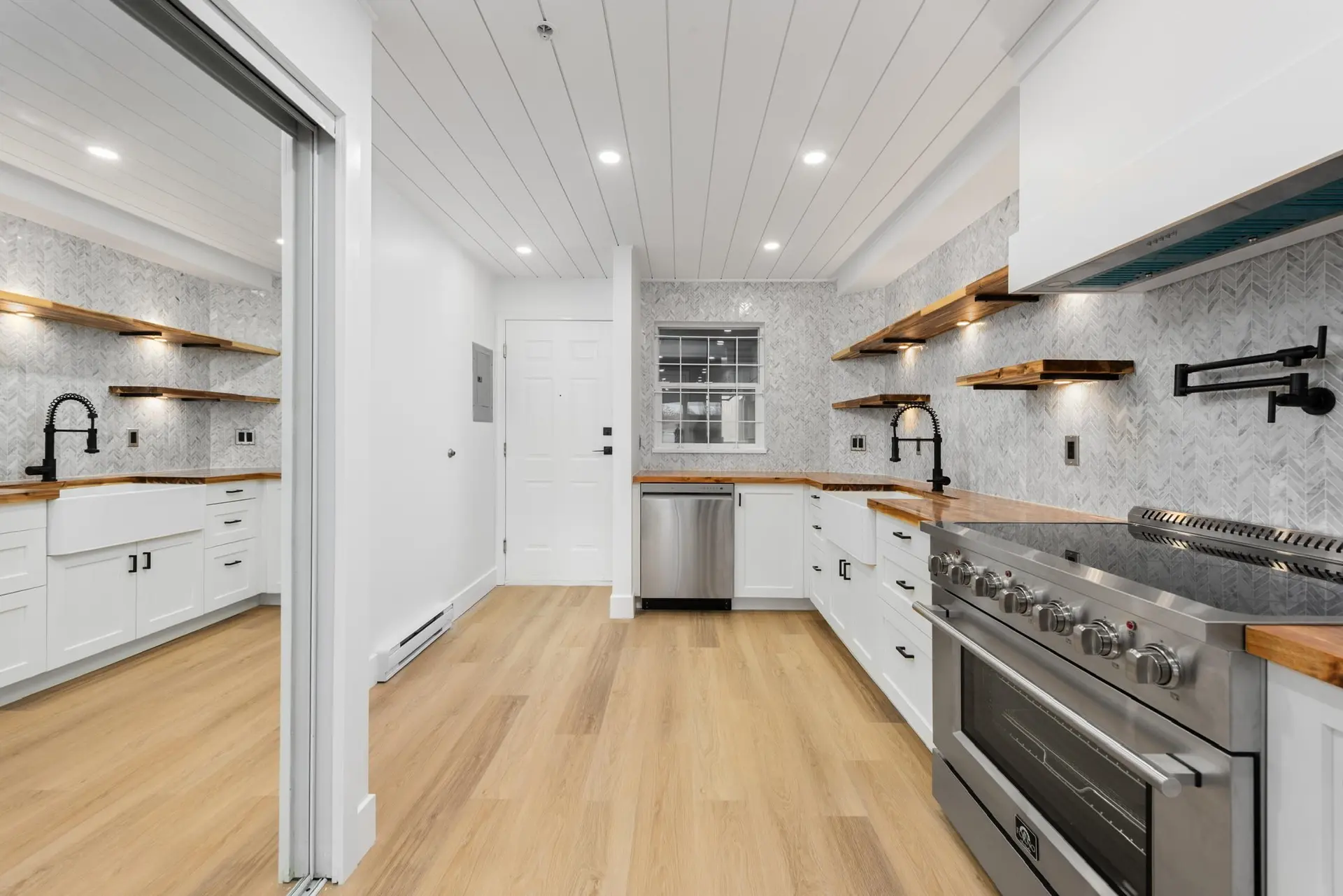 #318 2238 Kingsway - Image 3