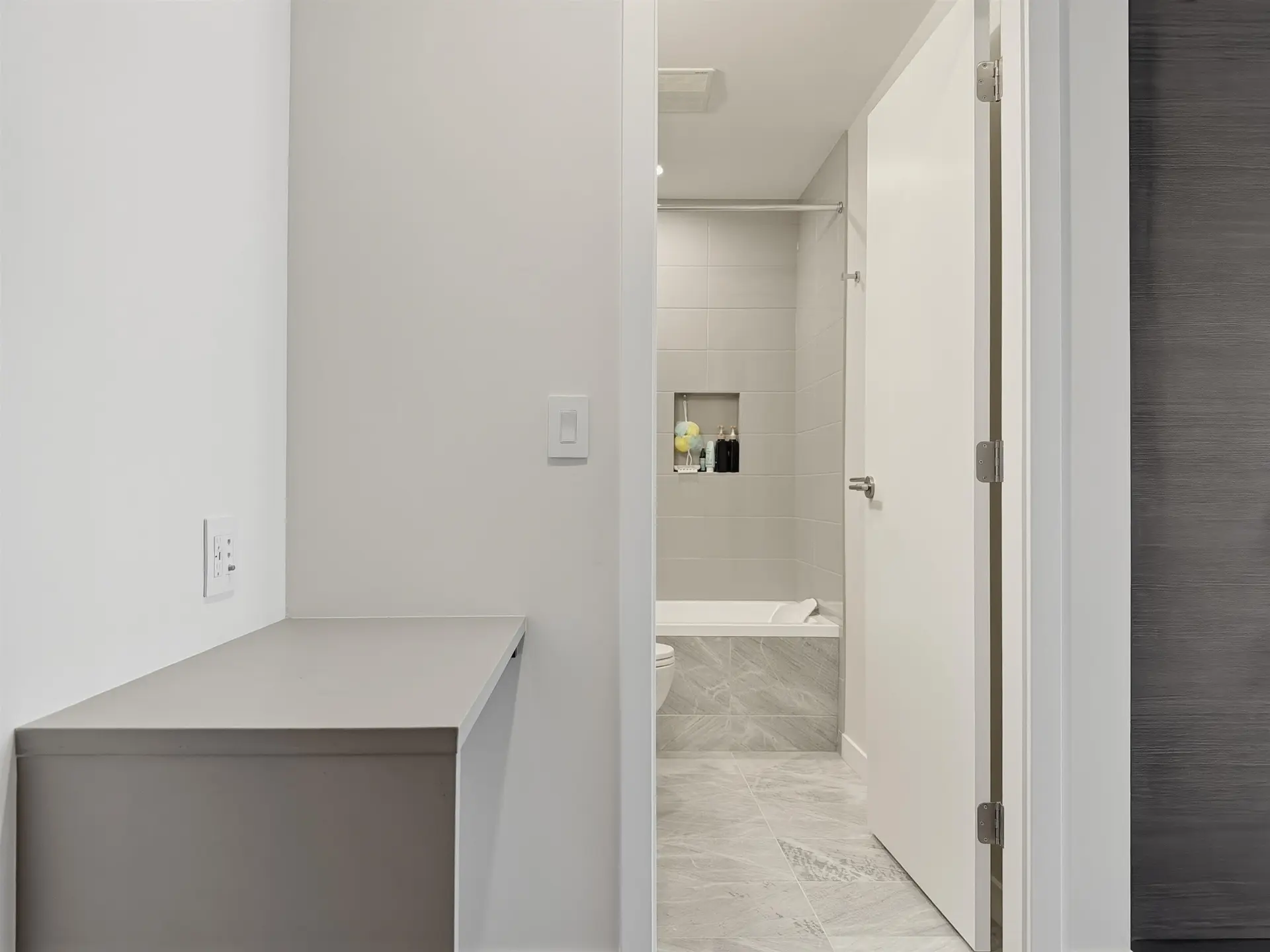 #2707 2108 Gilmore Avenue - Image 10
