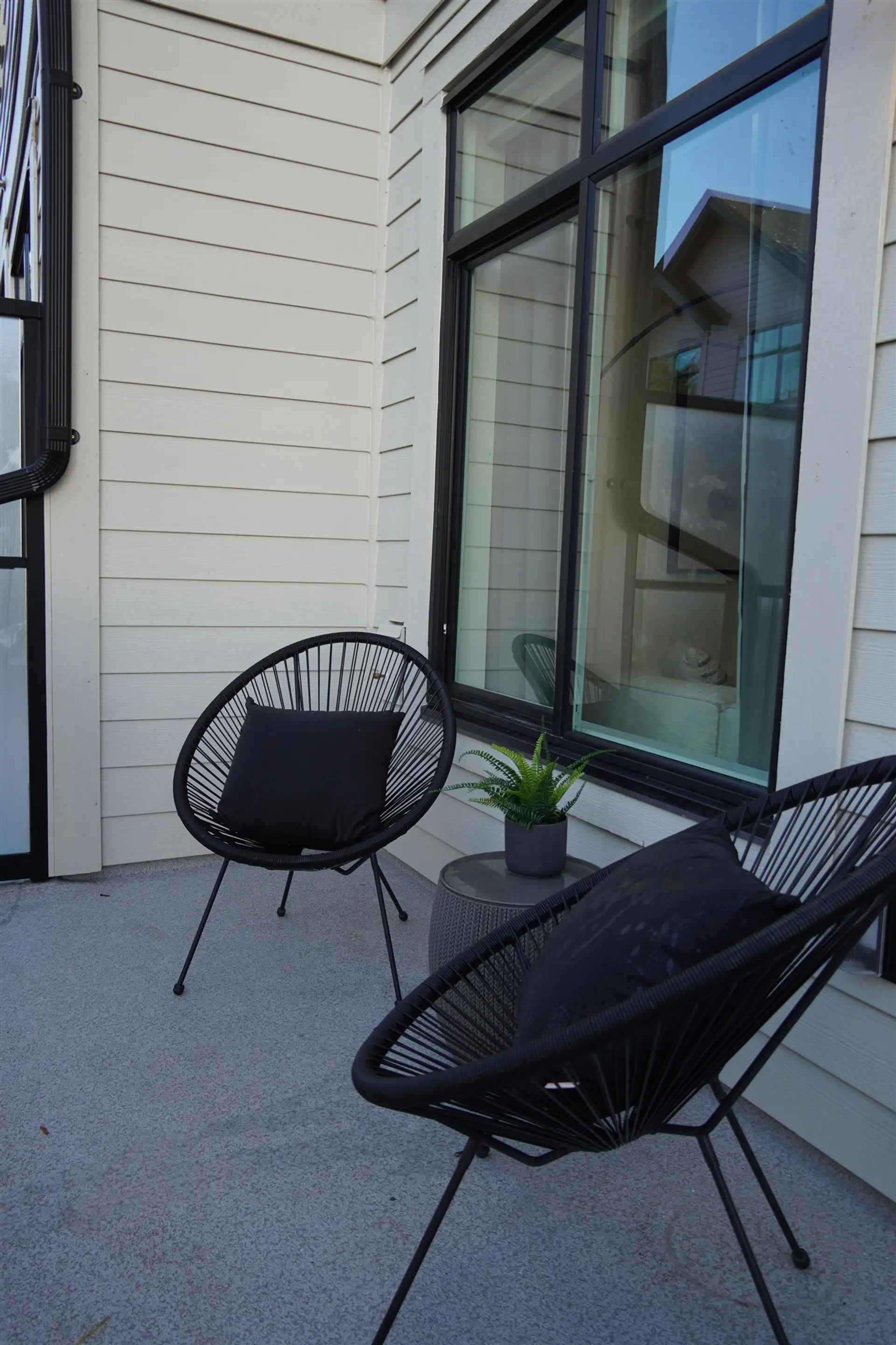 #4 2150 Rindall Avenue - Image 6