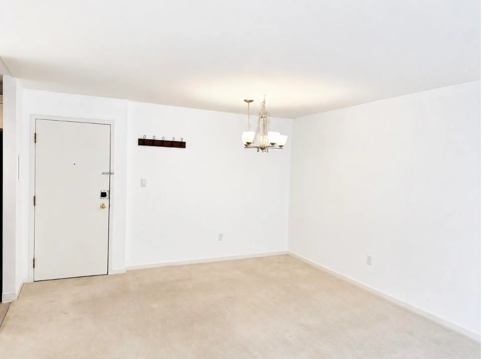 #205 1850 Southmere Crescent - Image 9