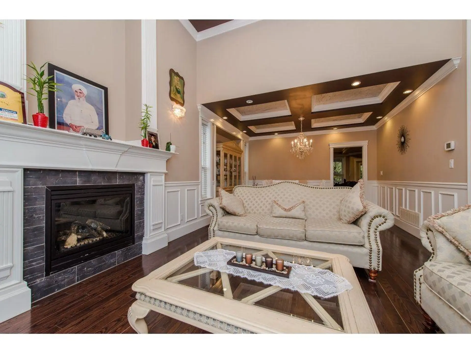 #11 3363 Horn Street - Image 4