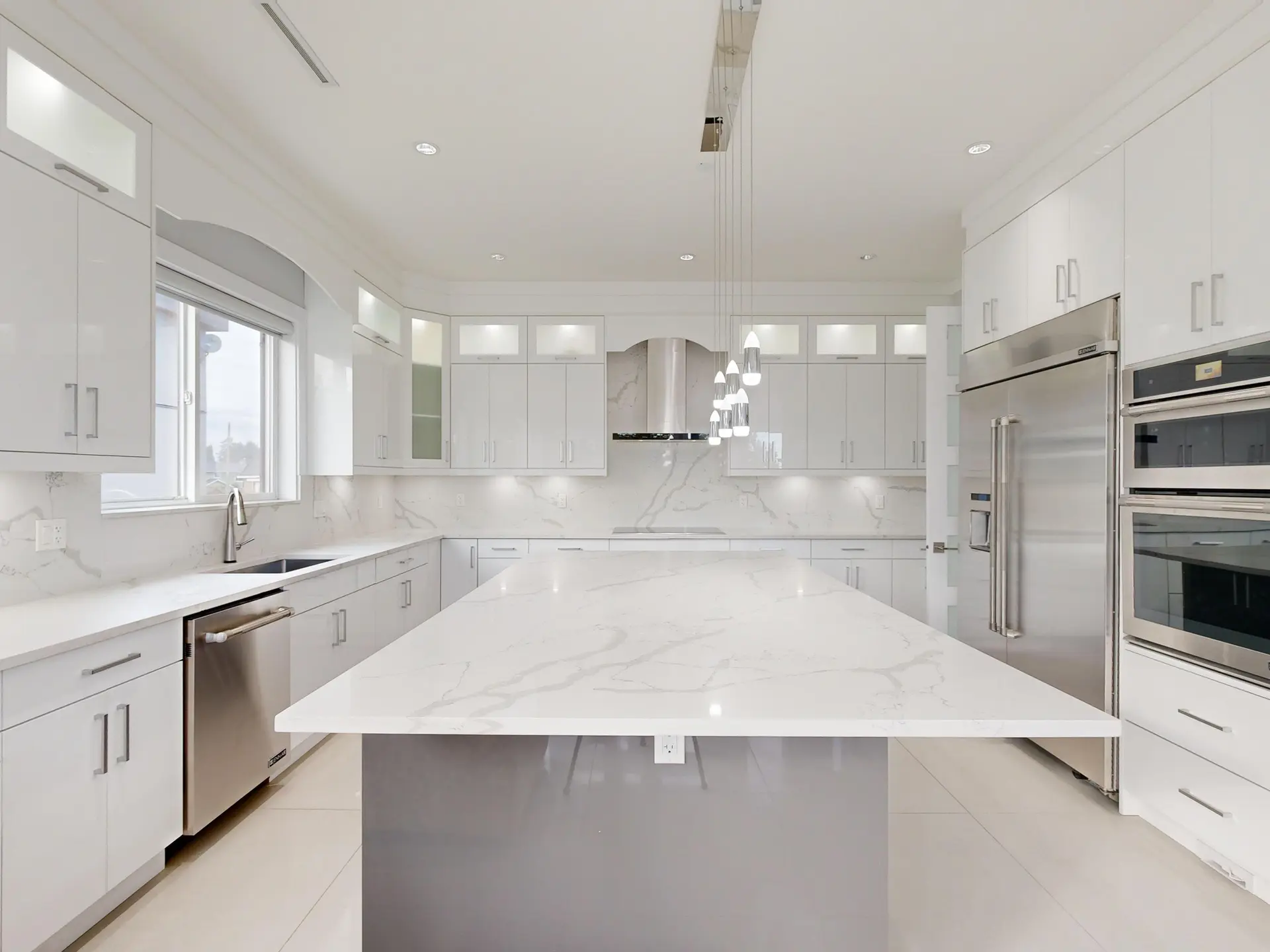 17997 56a Avenue - Image 3