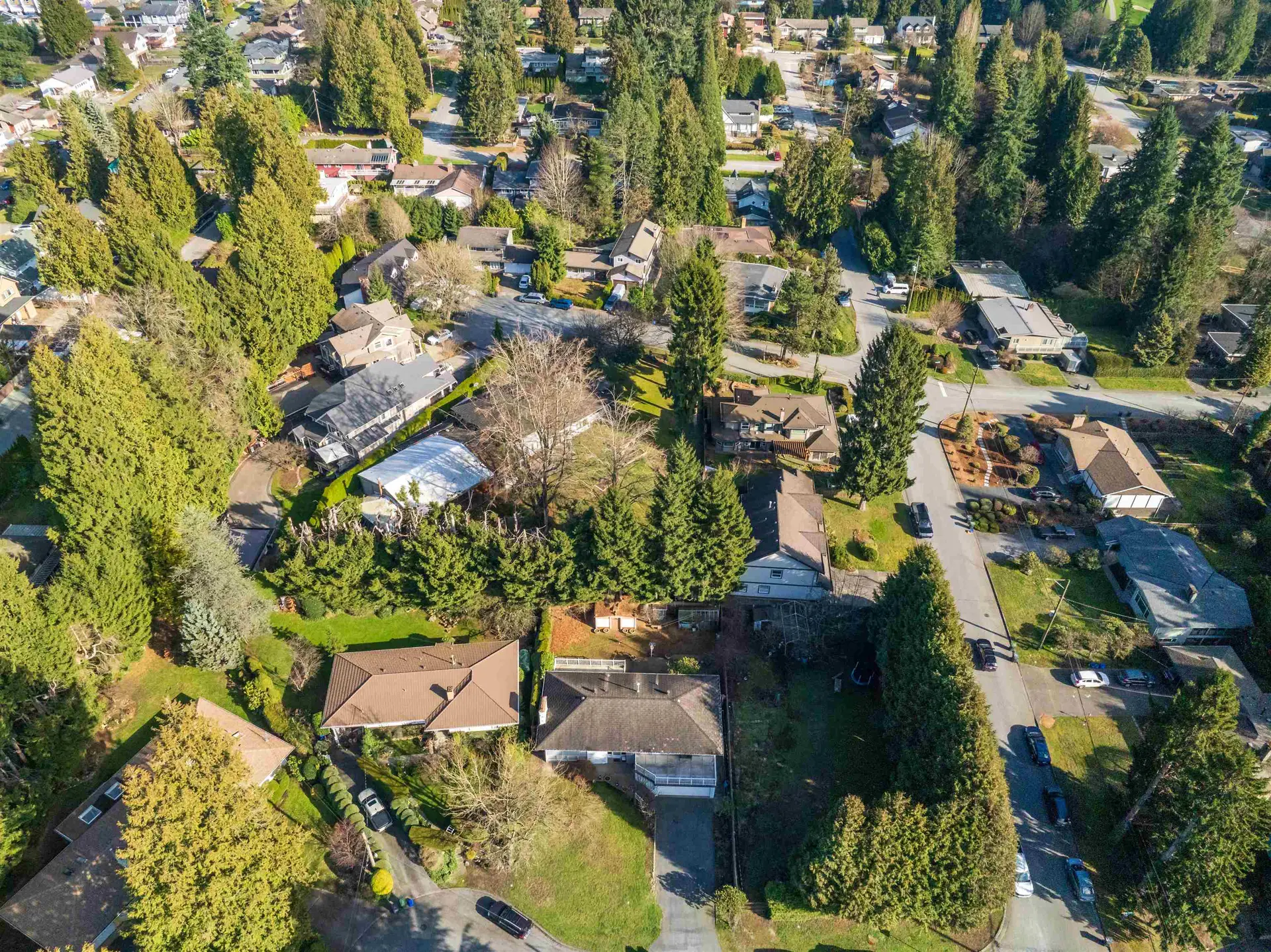 525 Perth Avenue - Image 3