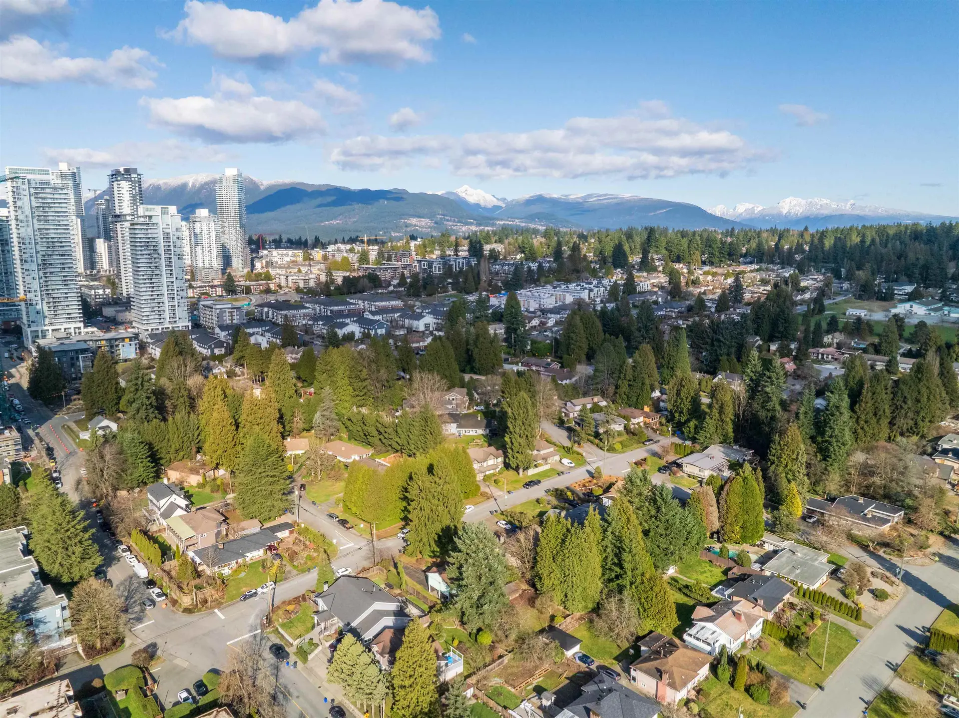 525 Perth Avenue - Image 5
