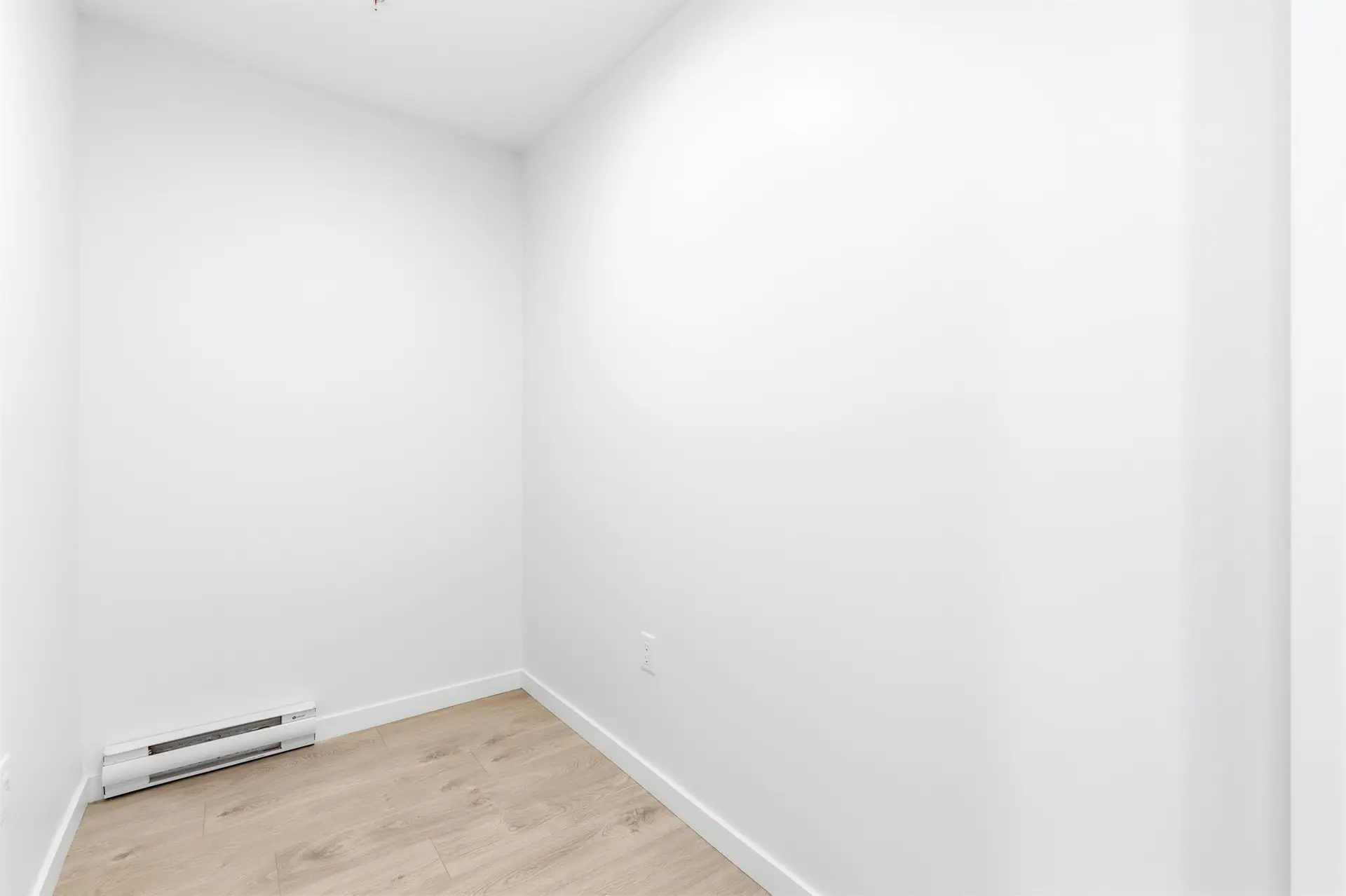#505 19577 65b Avenue - Image 11