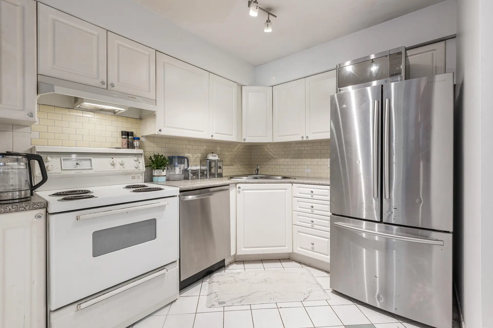 #104 3755 Albert Street - Image 10