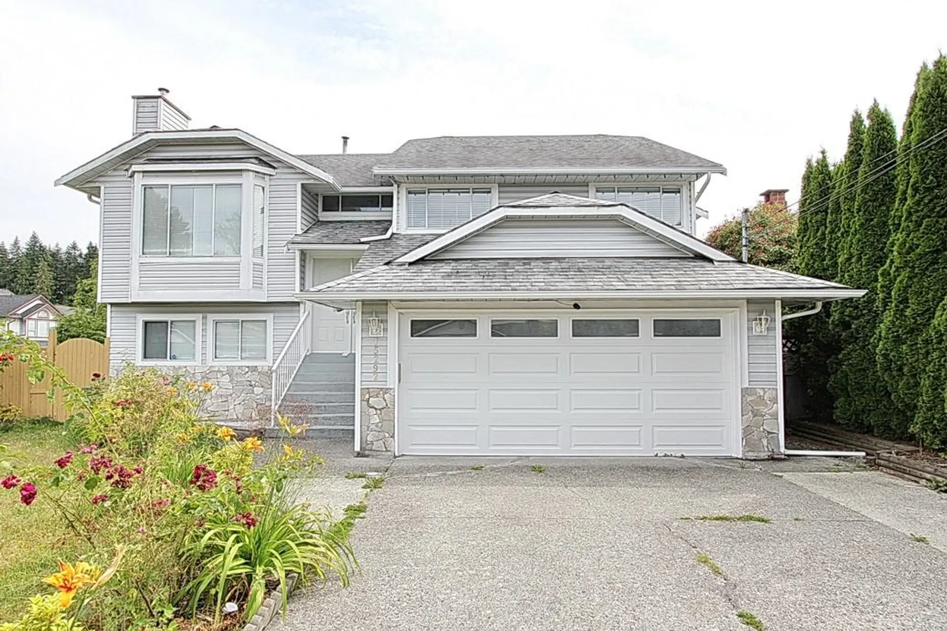 15292 94 Avenue - Image 1