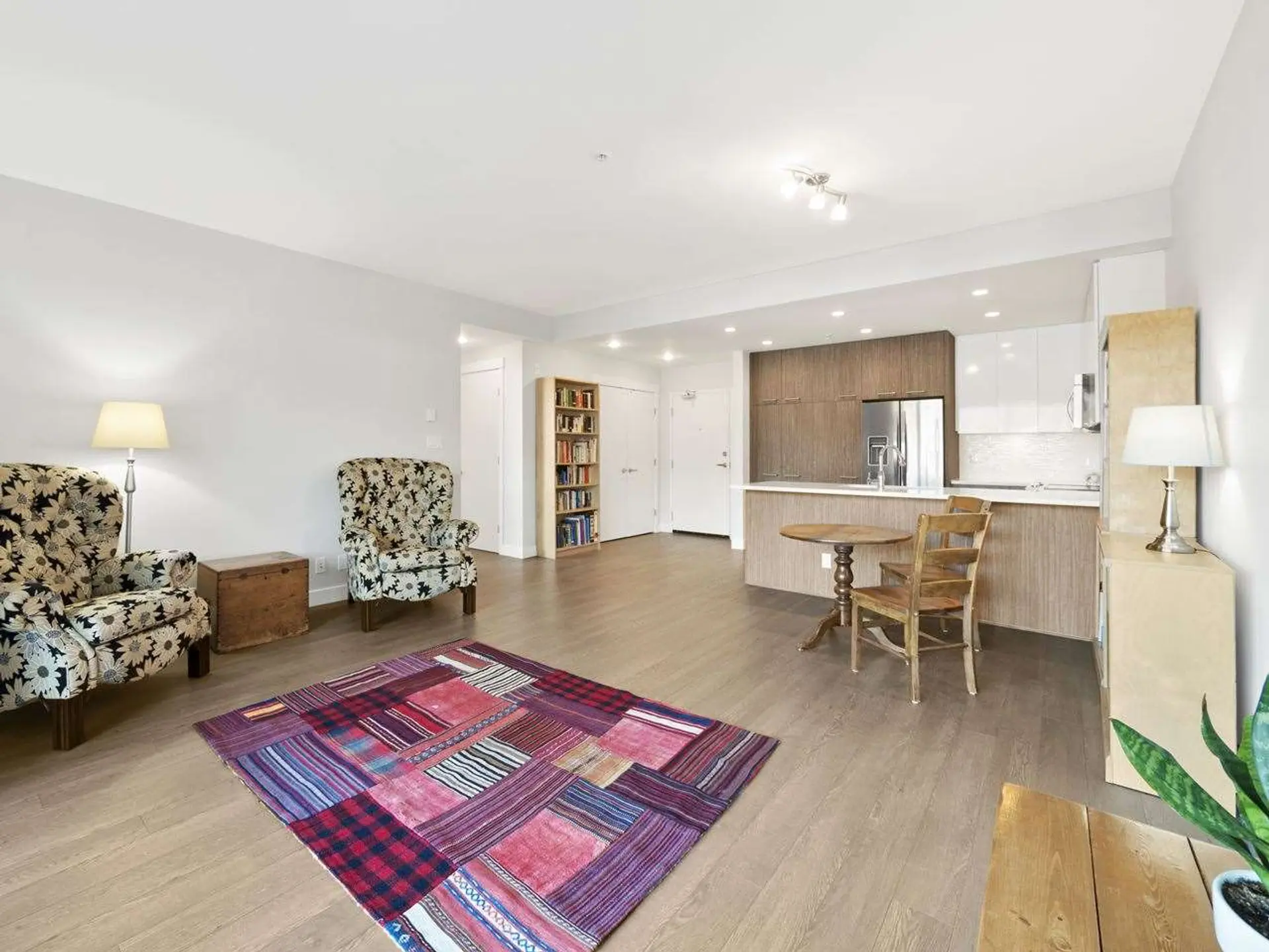 #205 875 Gibsons Way - Image 7