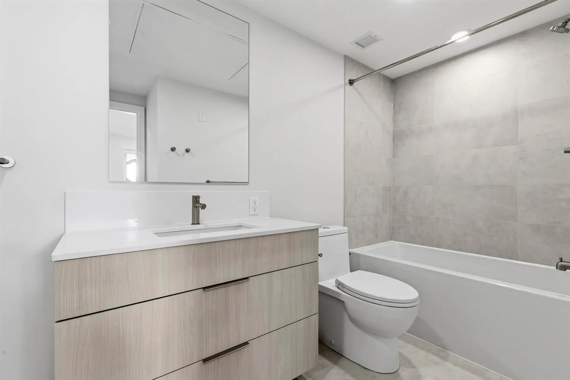 #201 3590 W 39th Avenue - Image 12