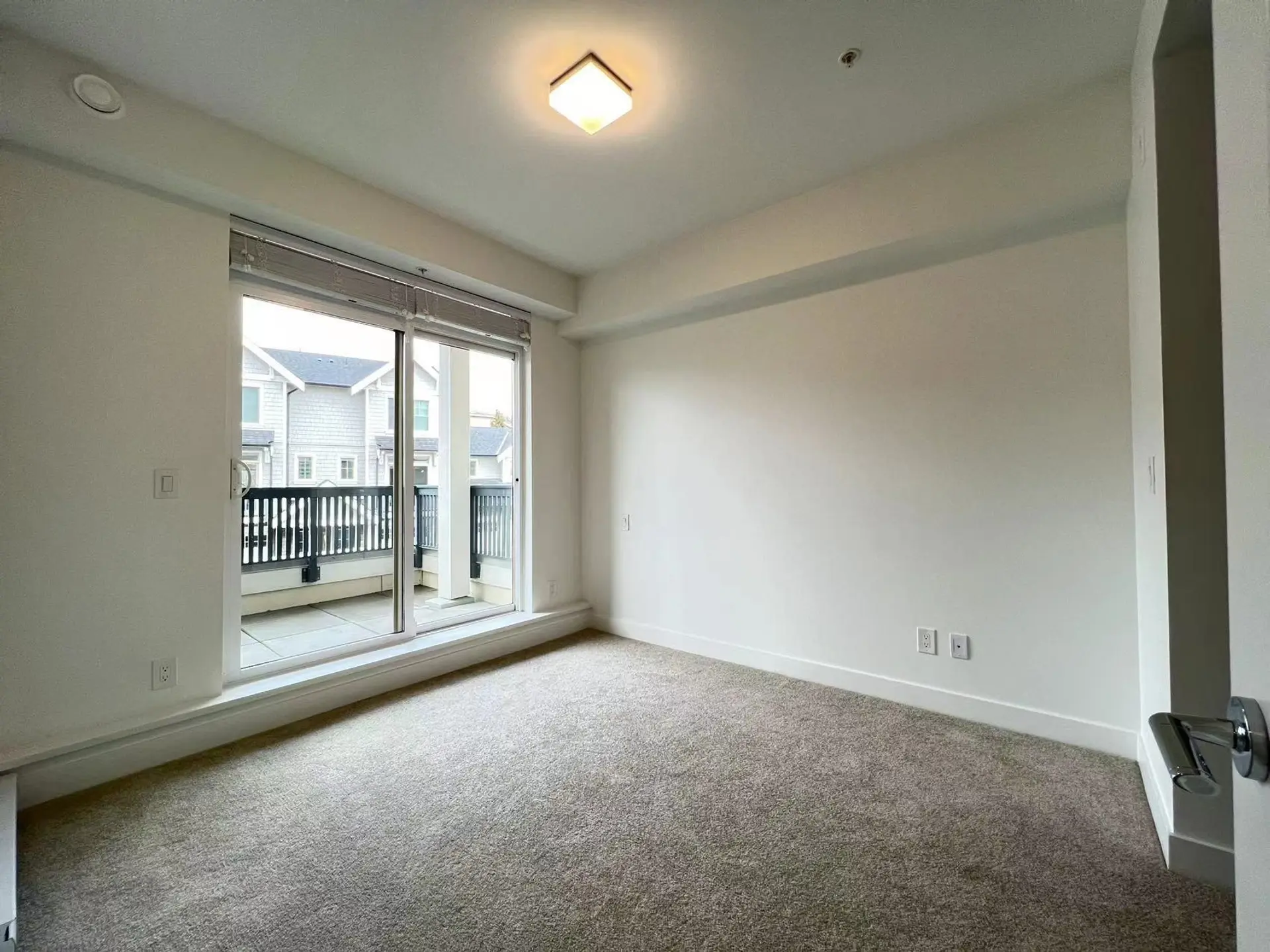 #B206 20487 65 Avenue - Image 8