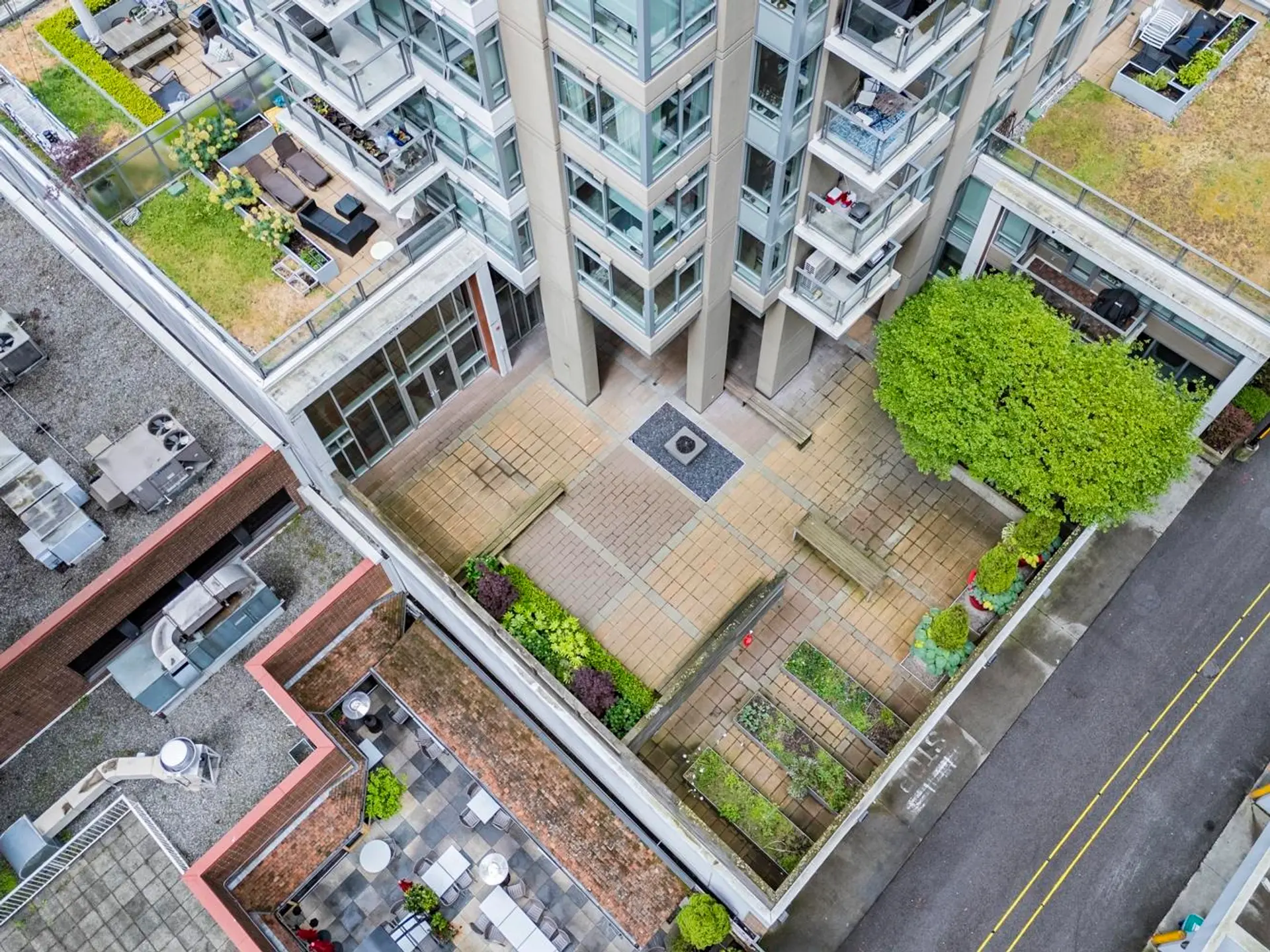 #1601 1308 Hornby Street - Image 15