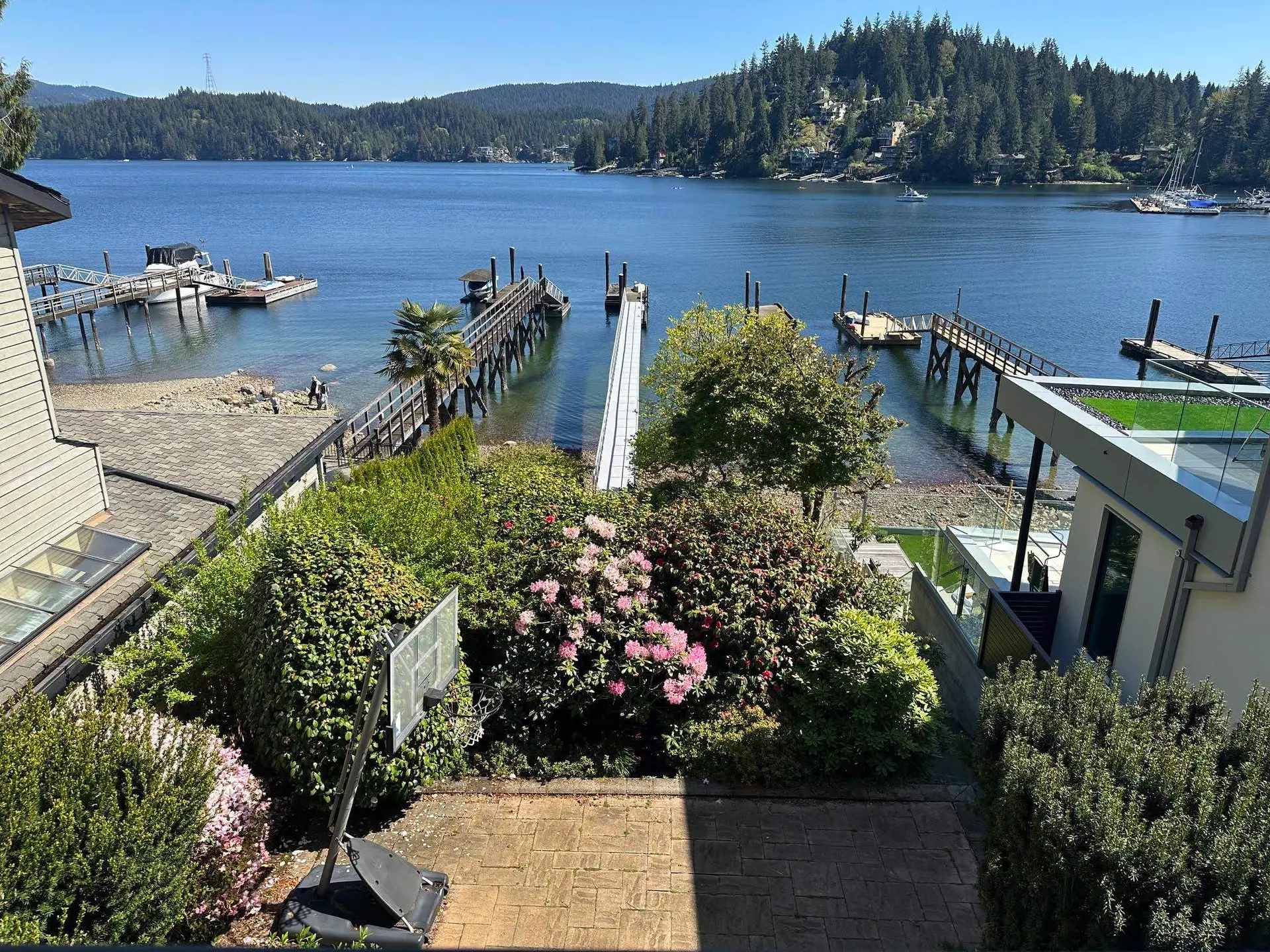 2588 Panorama Drive - Image 3