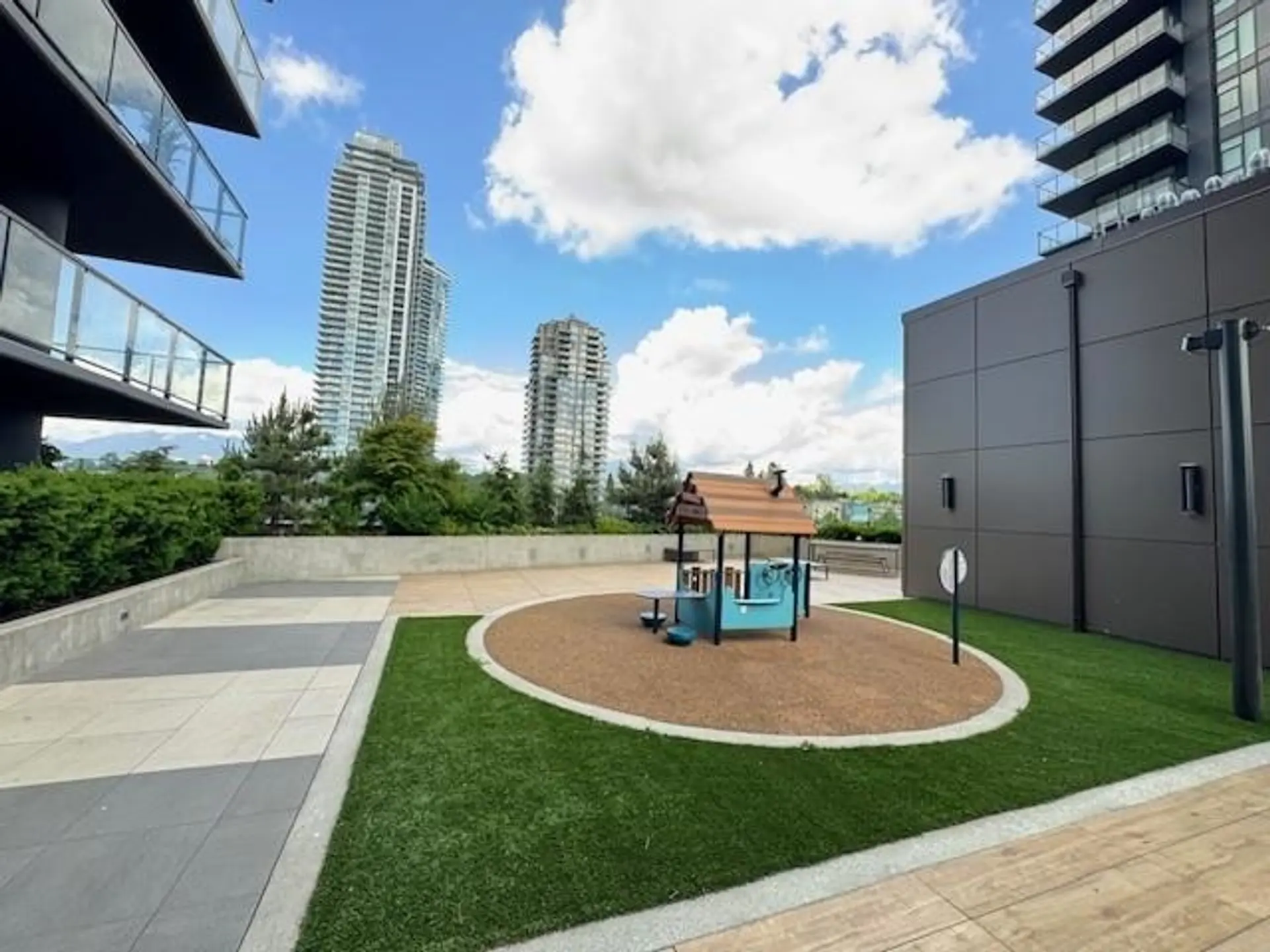 #3609 4168 Lougheed Highway - Image 9