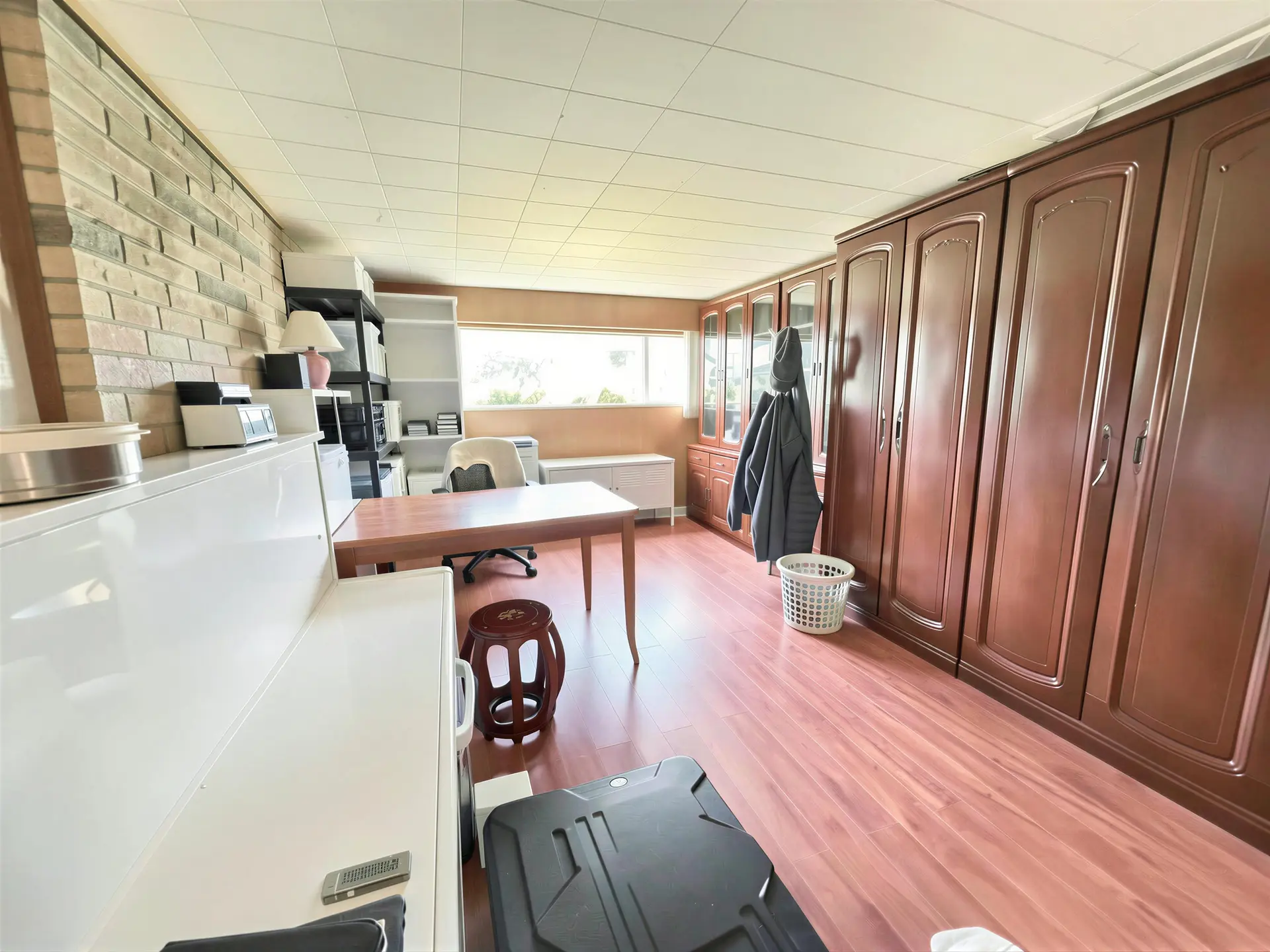 10580 Dennis Crescent - Image 12
