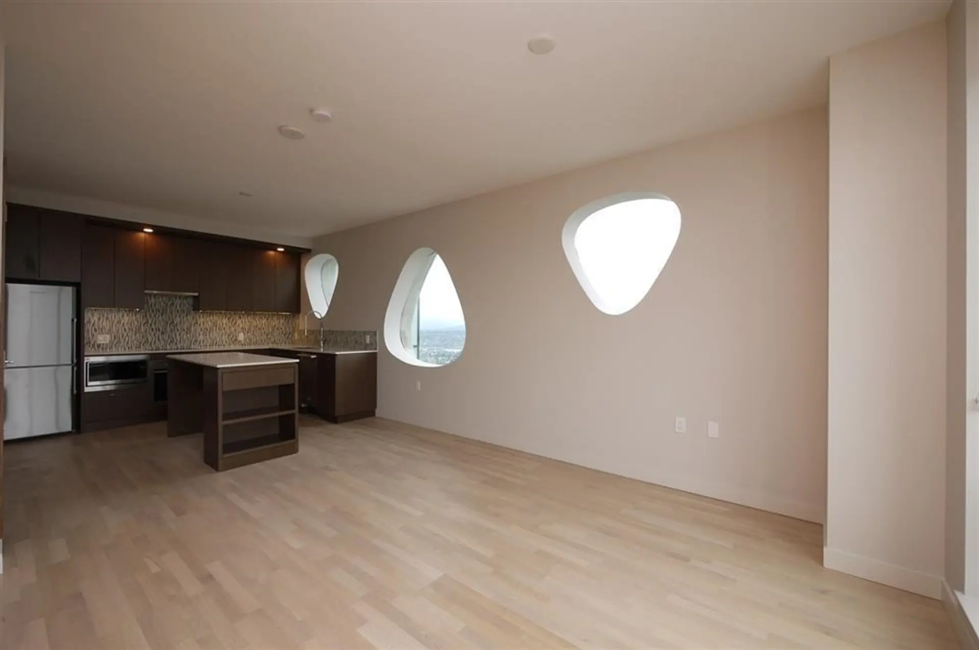 #4501 13495 Central Avenue - Image 6