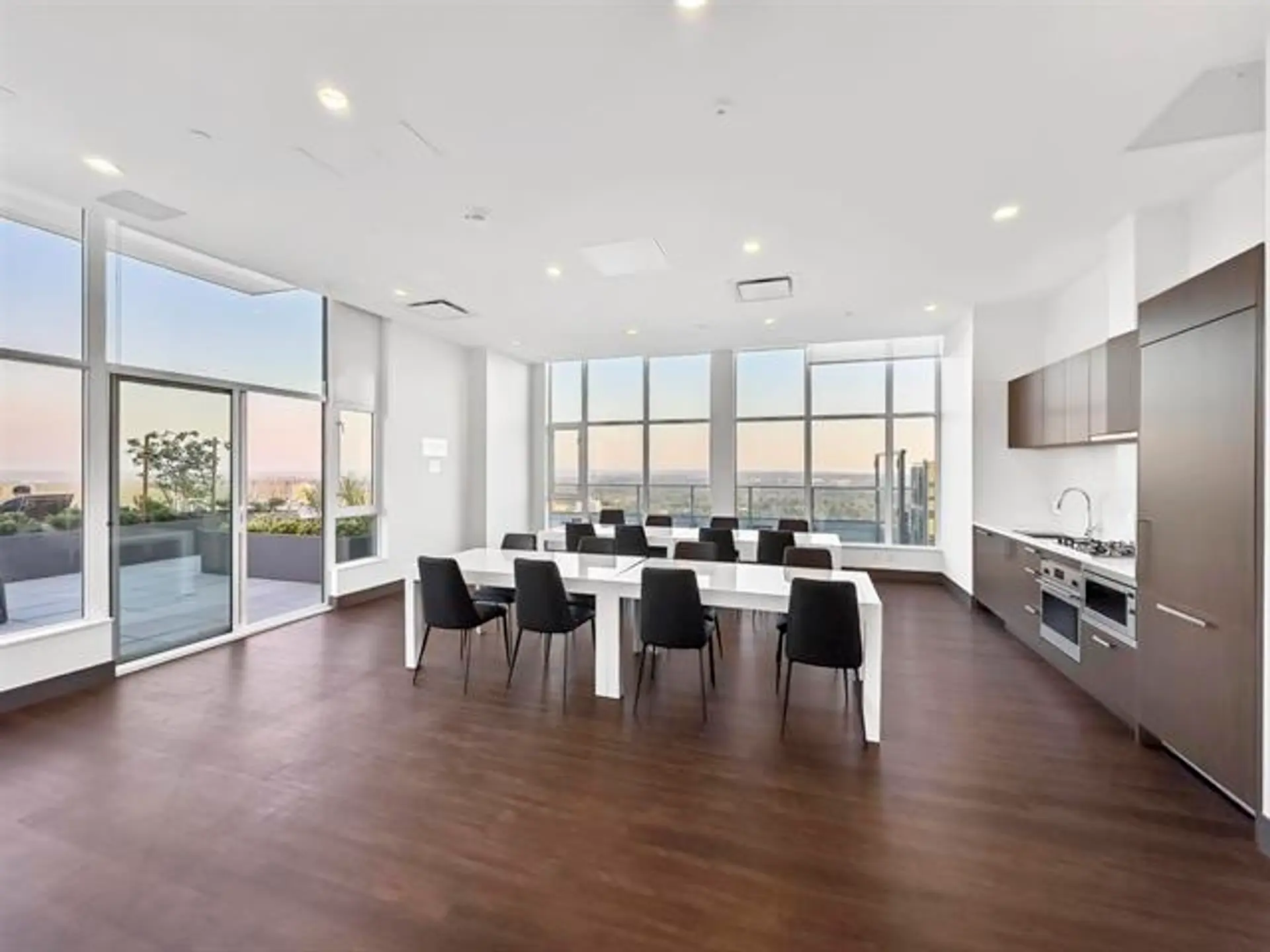 #3103 13350 Central Avenue - Image 9