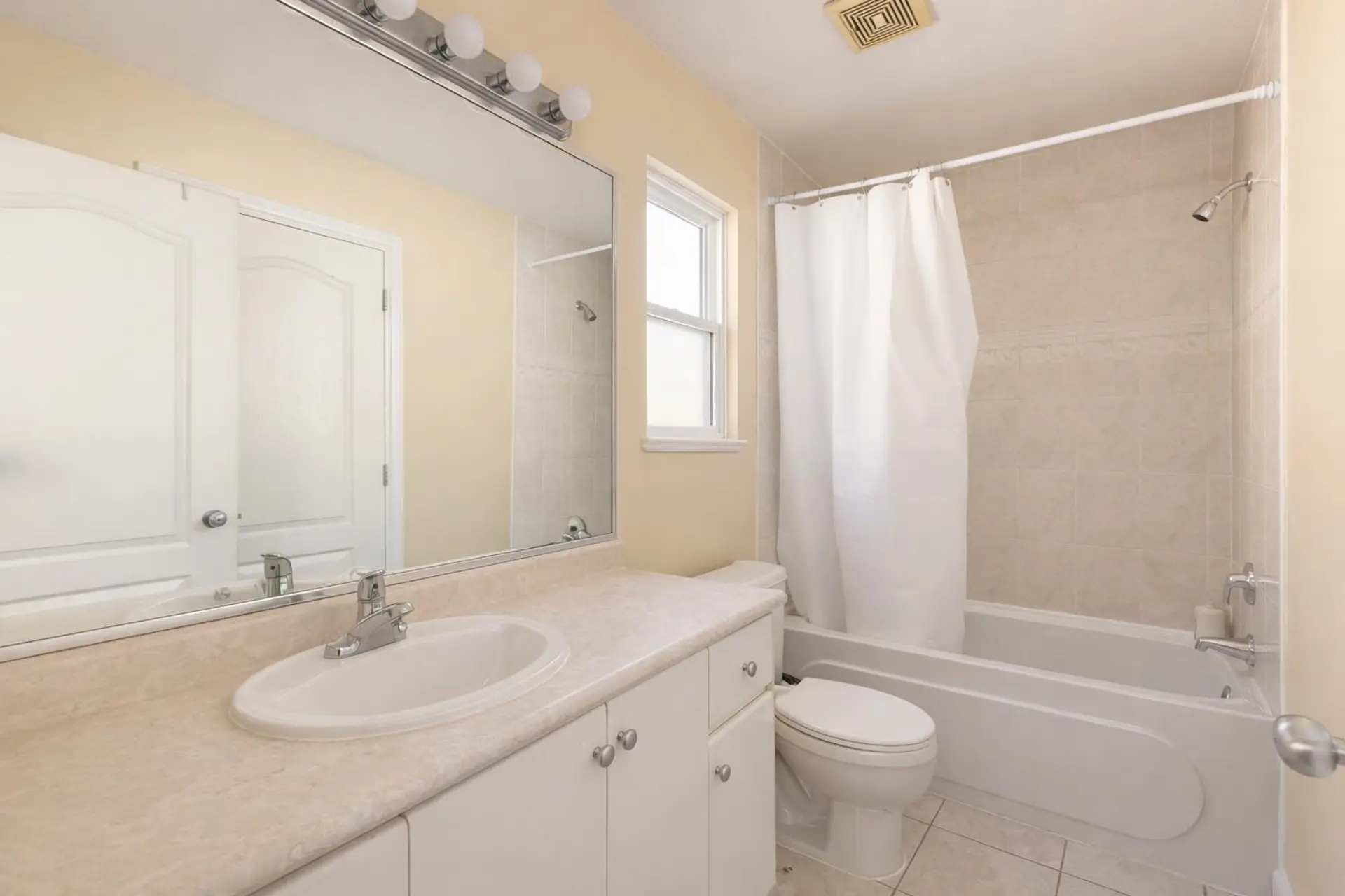 6761 145a Street - Image 18